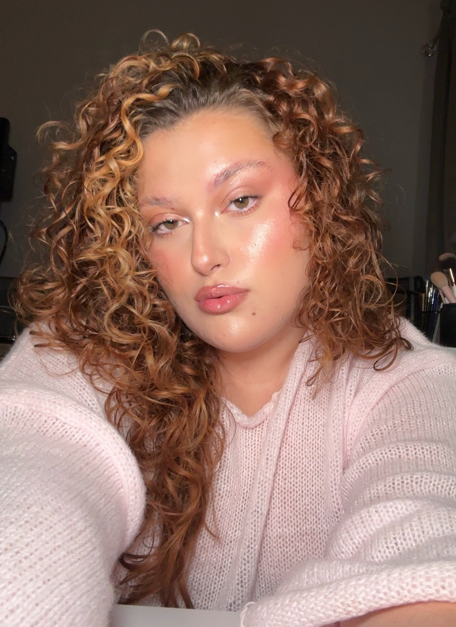 Sugar Plum Fairy Hailey Bieber inspired makeup ✨💞🎀🥂

#LTKSeasonal #LTKbeauty #LTKU