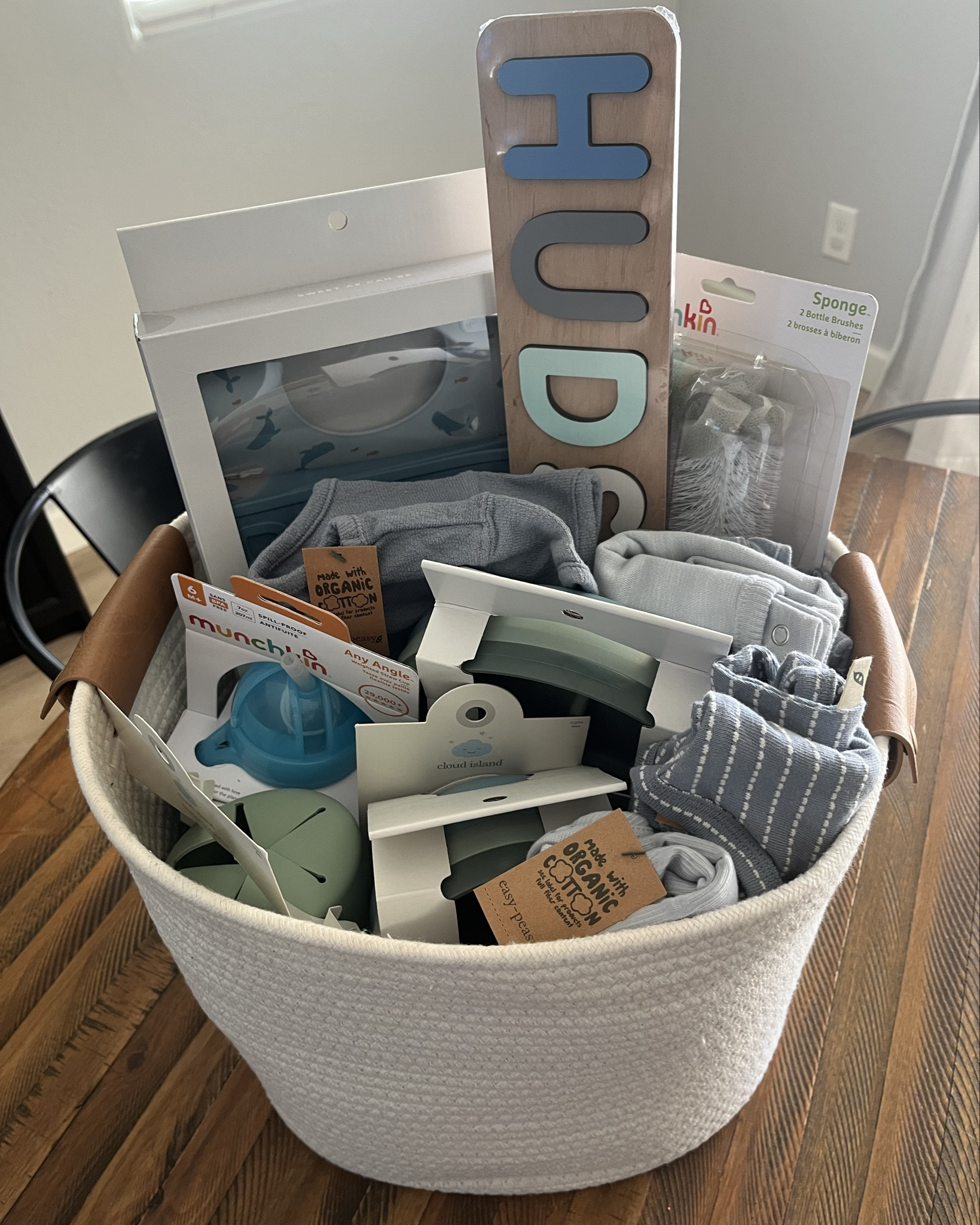 Baby shower gift for my bestie who’s having a baby boy!!! 🧸🩵