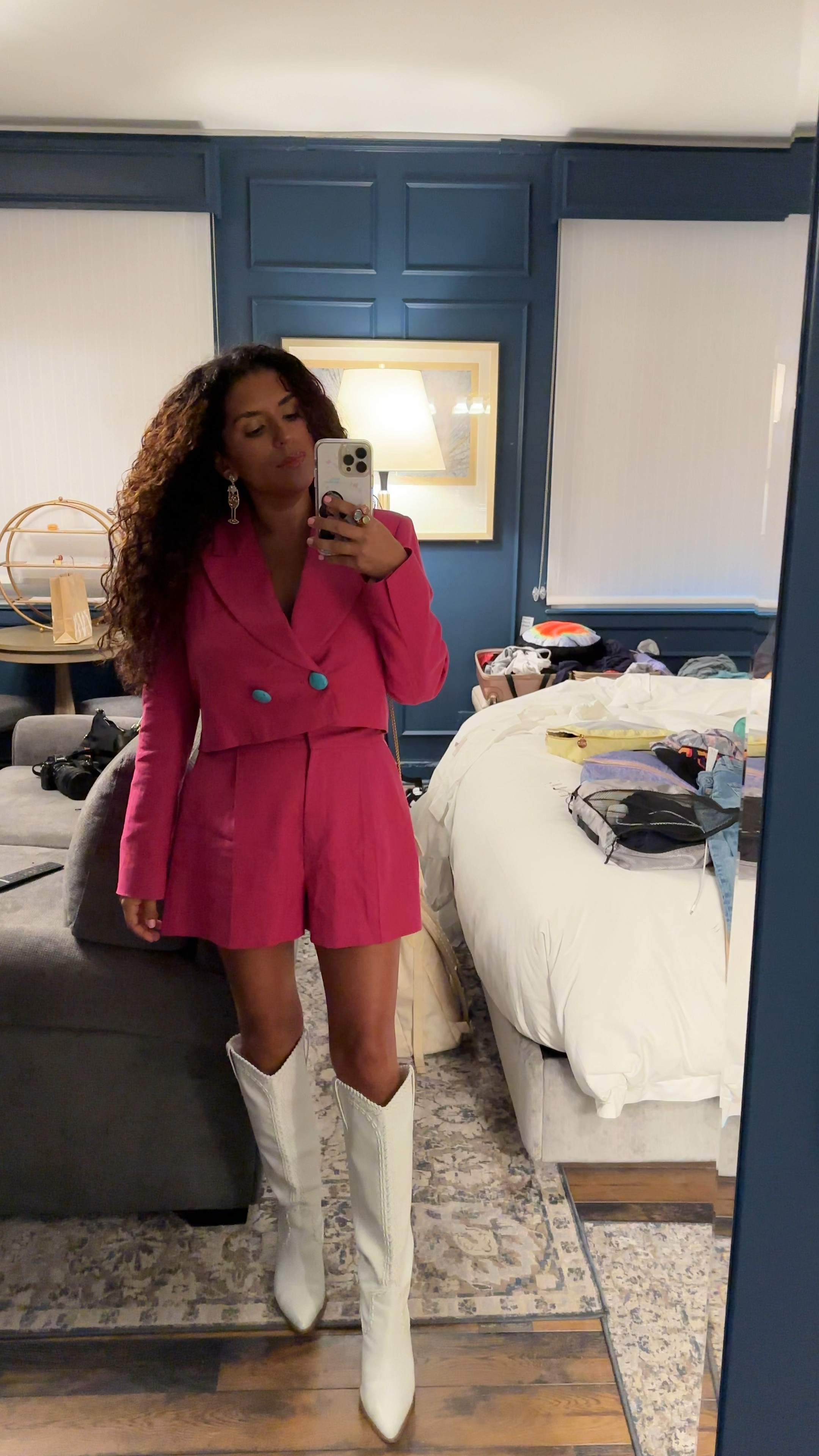 I had a Barbie moment the other night in San Fran for dinner 🤗🫶🏽 #zara #fall #barbiecore 

#LTKSeasonal #LTKstyletip #LTKshoecrush