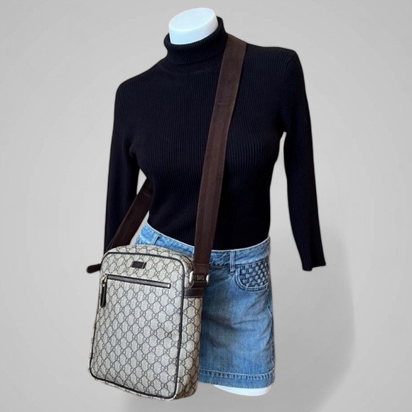 A 181 - 💯 % authentic Gucci crossbody bag | Poshmark
