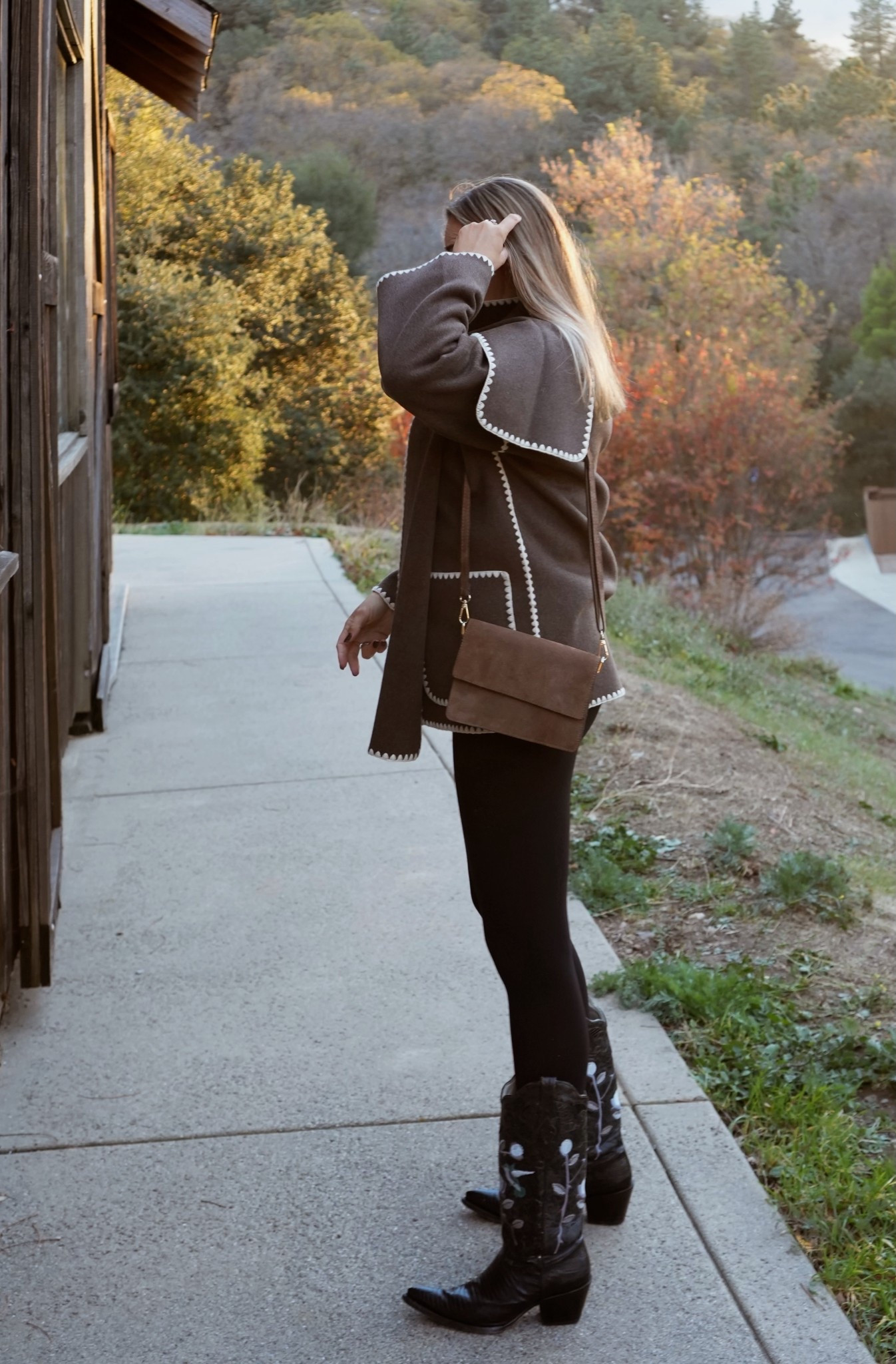 Cozy fall moments in the mountains 🤎🍂 Layers, textures, and the perfect neutral tones — truly my favorite season. Tap to shop the full look on LTK! ✨
 Use code:  INFG-25SARASANCHEZSS10 for 10% off non-sale items at Quince! 

fall outfit ideas . fall fashion inspo . mountain outfit . neutral fall look . cozy fall style . fall layers . autumn outfit aesthetic . cold weather outfit . chic fall outfits . LTK fall outfits . winter transition looks . sweater weather style . everyday fall fashion . neutral tones outfit . fall essentials

#LTKFinds #LTKFall #LTKStyling #LTKOutfit #LTKSeasonal #FallOutfitInspo #MountainStyle #CozyFallVibes #FallFashion2025 #OOTDFall #NeutralOutfits #FashionInspo #StyleDiaries #FallLooks #OutfitIdeas2025 

#LTKHoliday #LTKootd #LTKSeasonal