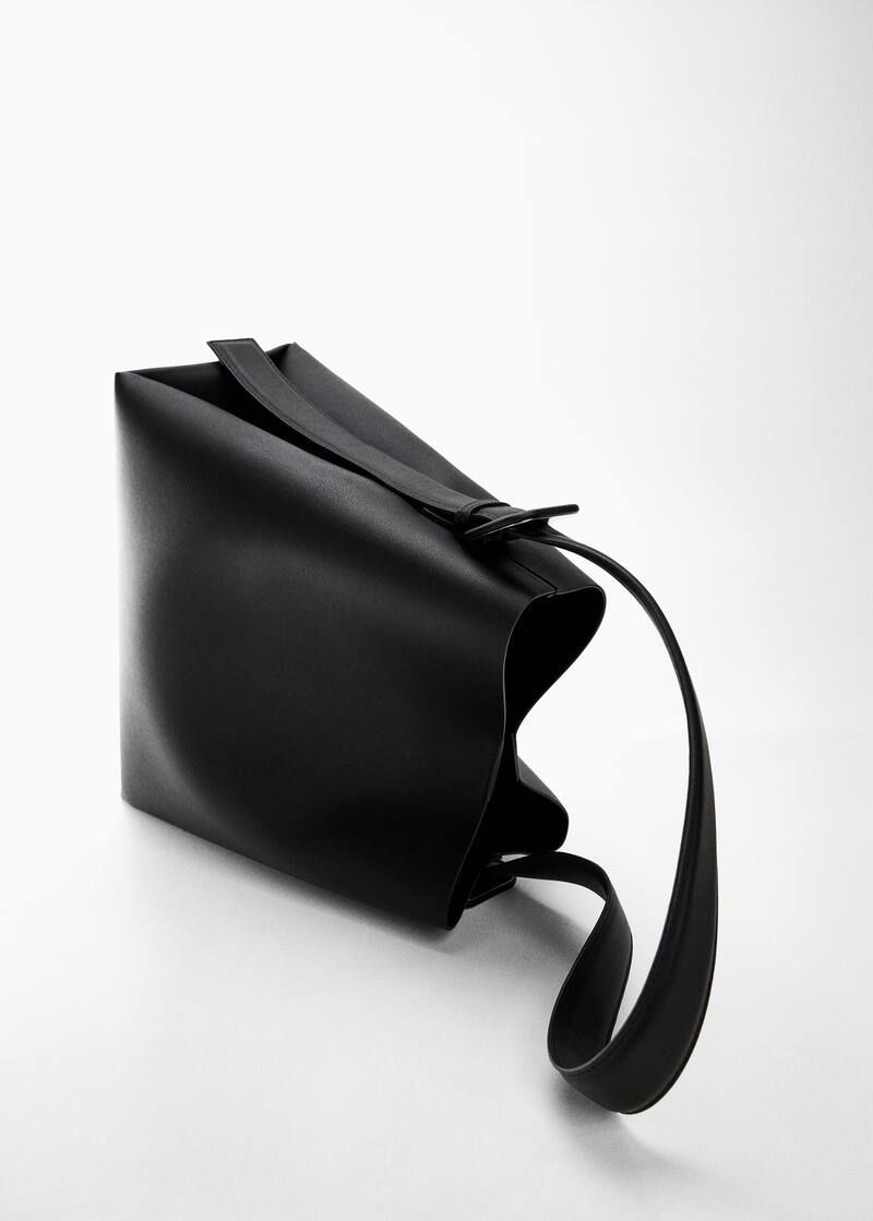 Search: black buckle bag (8) | Mango USA | MANGO (US)