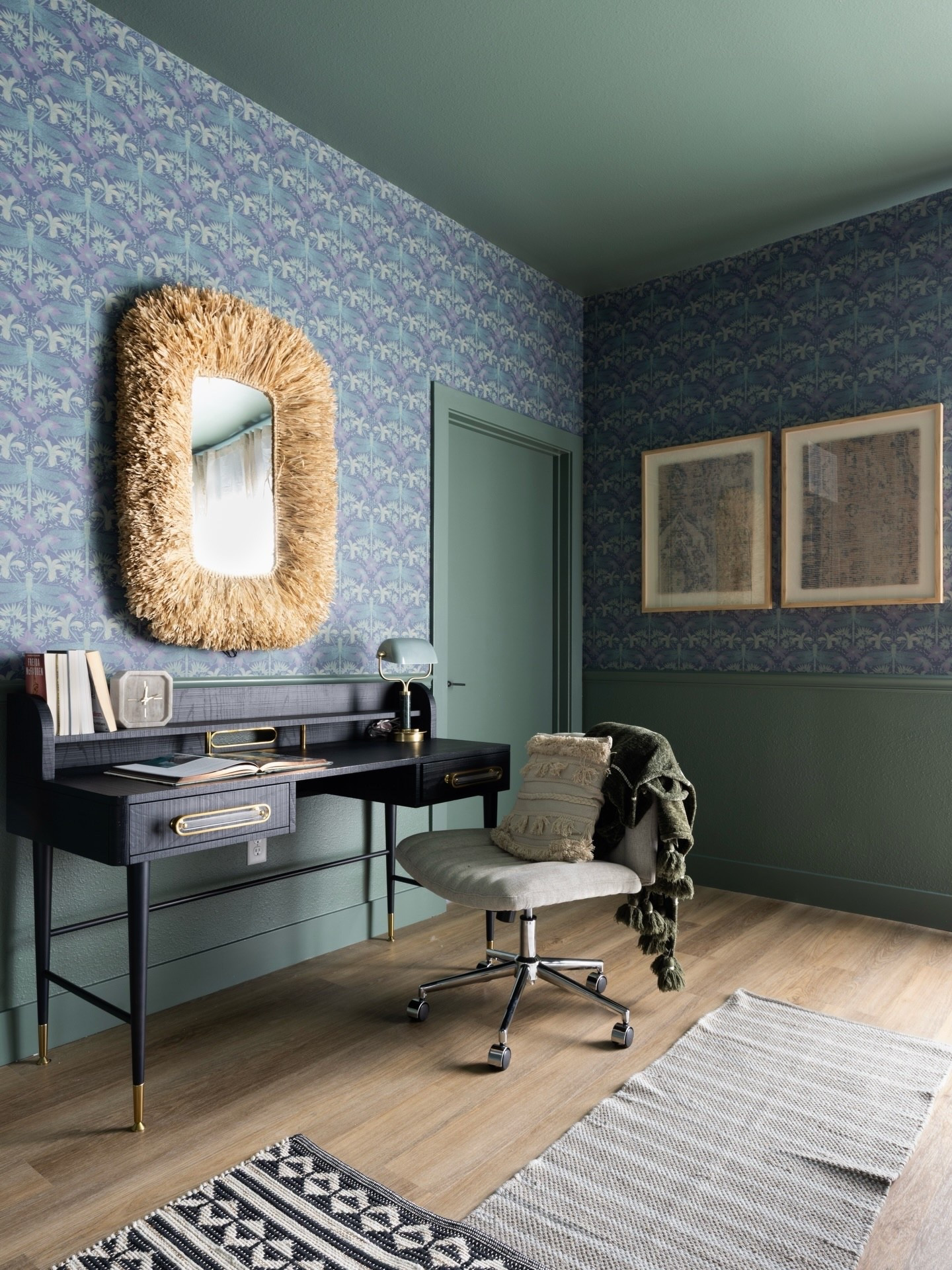 A creative corner at the Collectors Nest 
.
Photographer @stillhauscreative