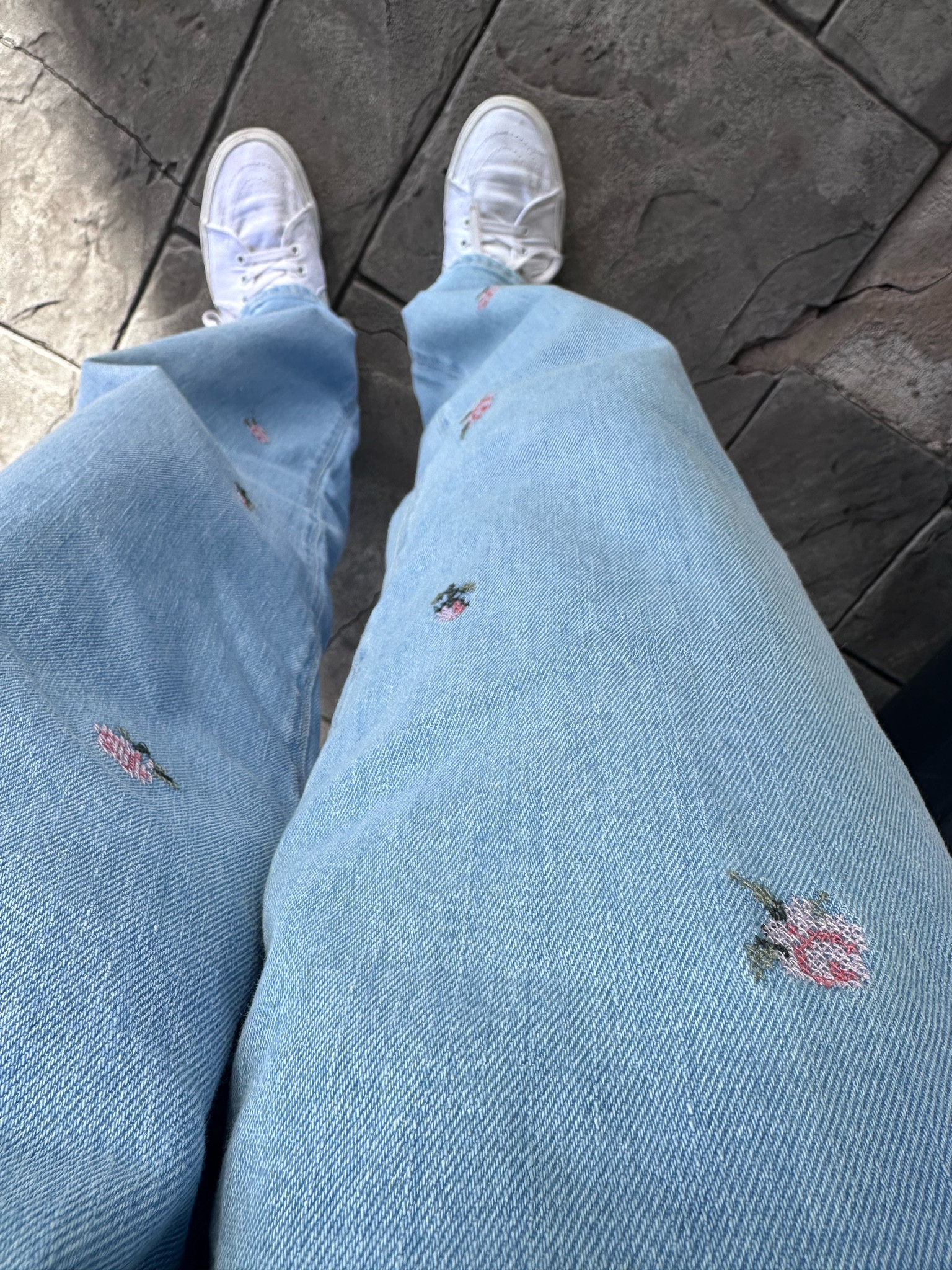 Embroidered jeans are IN and the 90s baby in me is ecstatic!! Give me all of the embroidery!!



#LTKStyleTip #LTKMostLoved #LTKFindsUnder50