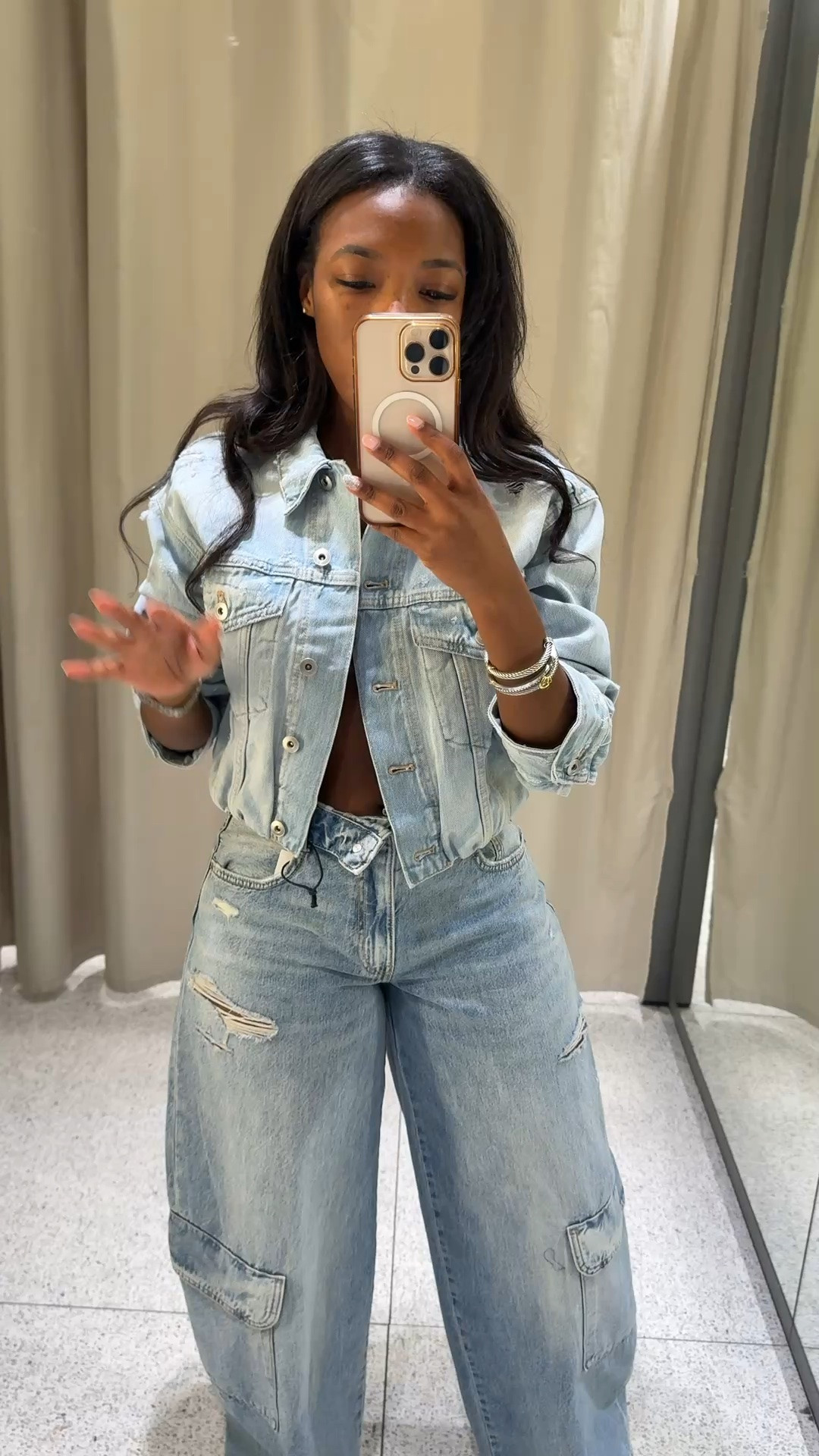 Denim on denim for the win! @Zara  does it again 
.

#LTKootd #LTKstorytime #LTKgrwm