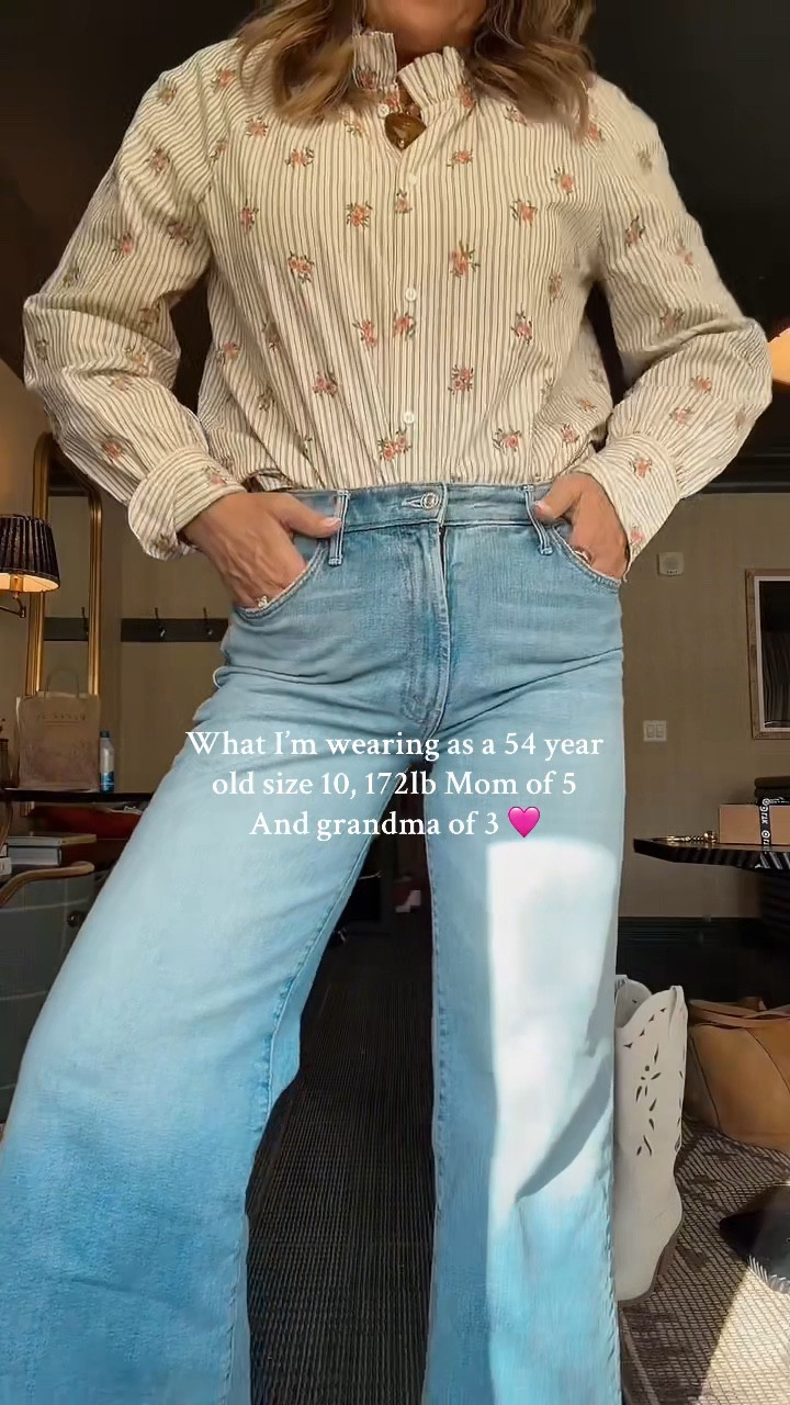 They say this hotel is haunted and I might believe them  

#LTKootd #LTKOver40 #LTKSeasonal