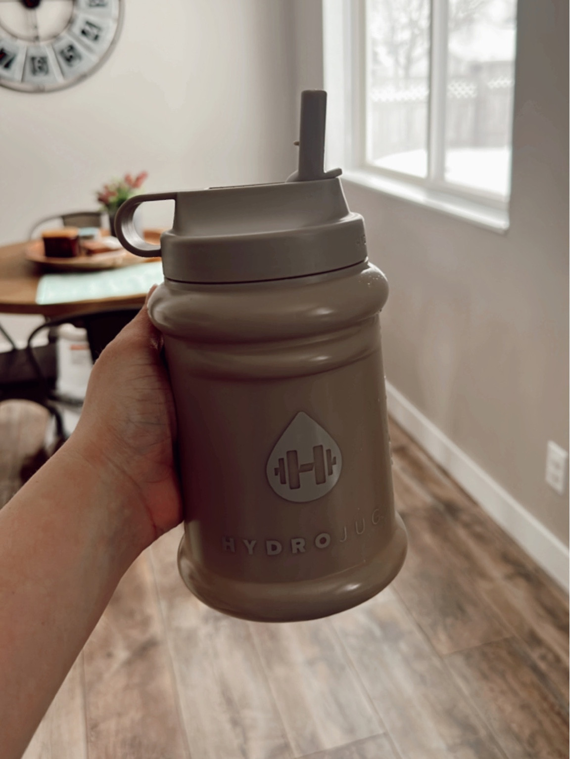 Love Hydrojug’s mini jugs! I love that the straw can be flipped down! So convenient! 

#watergoals #hydrojug #waterbottle 

#LTKU #LTKunder50 #LTKFind