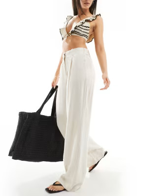 Vero Moda linen wide leg dad trousers in oatmeal | ASOS (Global)