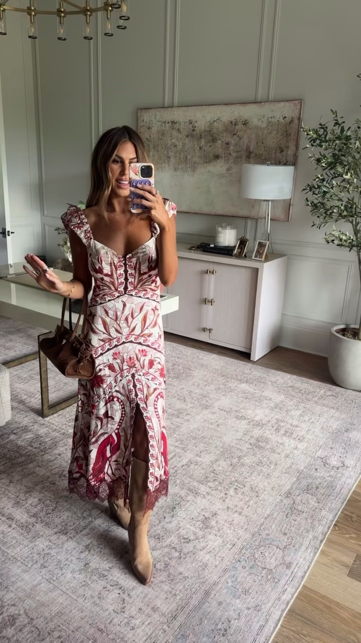 STUNNING! 😍 might be my favorite dress from the NSALE. #nsale