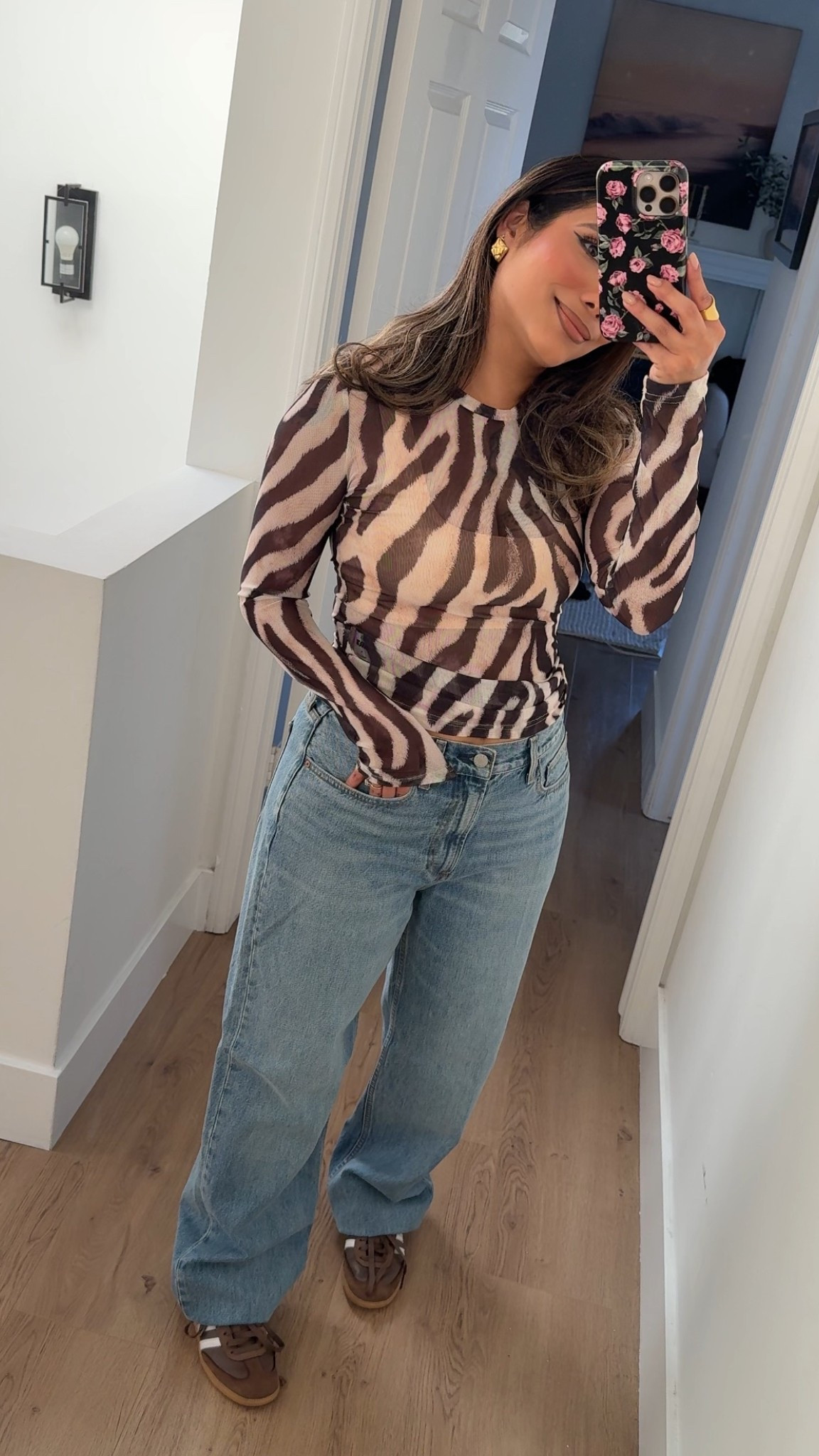 Aritzia jeans outfit 🤎 wearing a size 28, they are the perfect everyday baggy jeans 👌

#LTKootd #LTKPetite