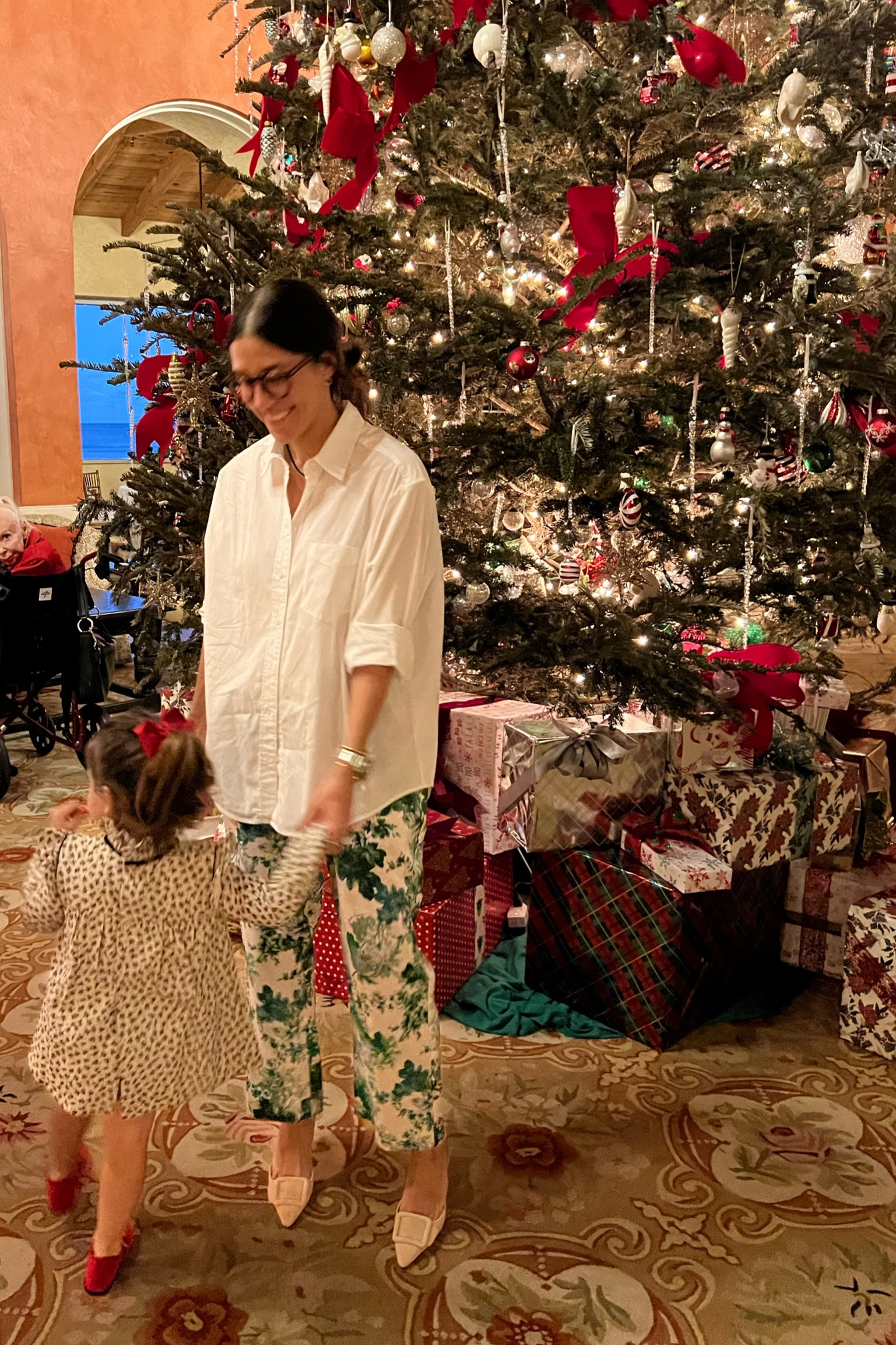 Christmas party

#LTKHoliday #LTKSeasonal