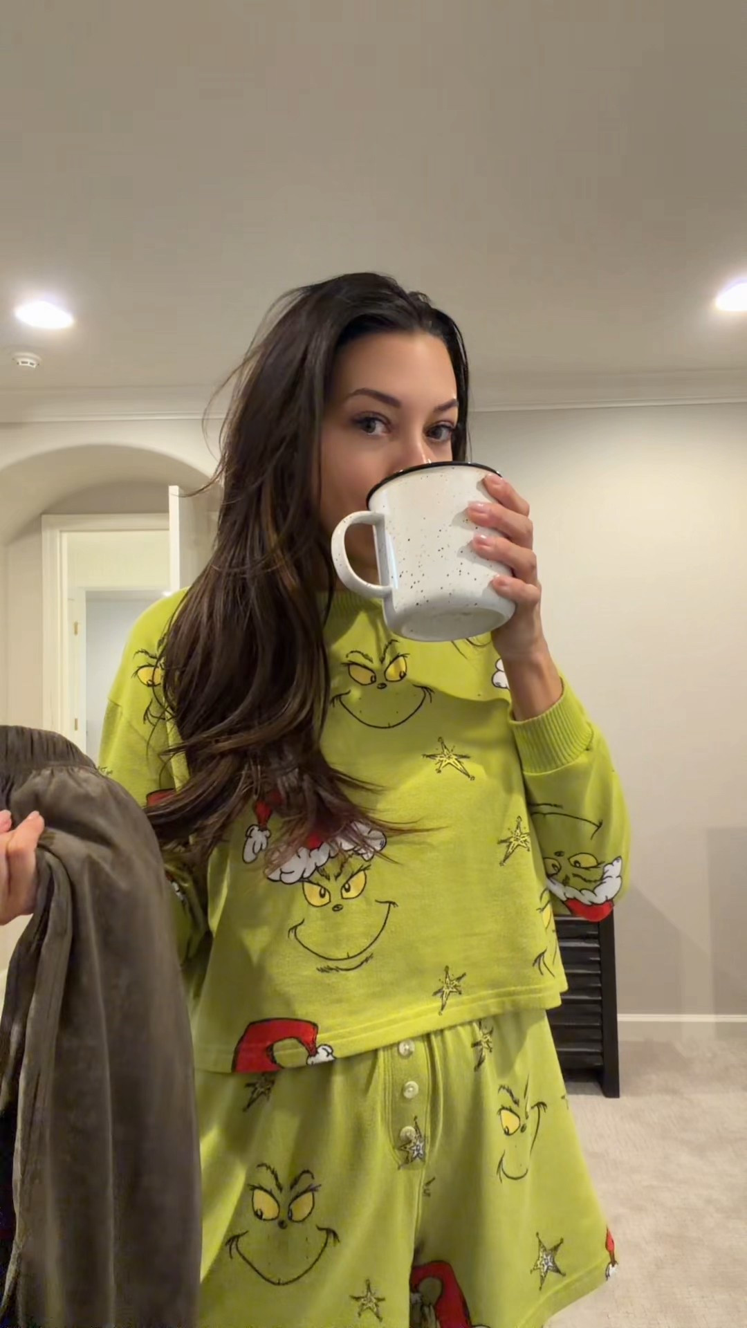 Style my Christmas lunch with family outfit! 

#LTKSeasonal #LTKHoliday