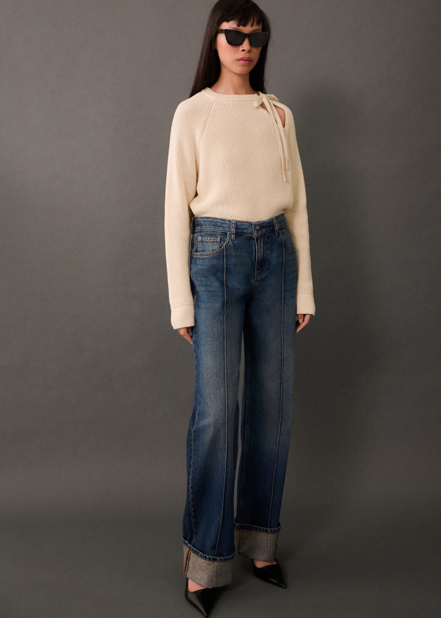 Cut-out knitted sweater - Woman | MANGO USA | MANGO (US)