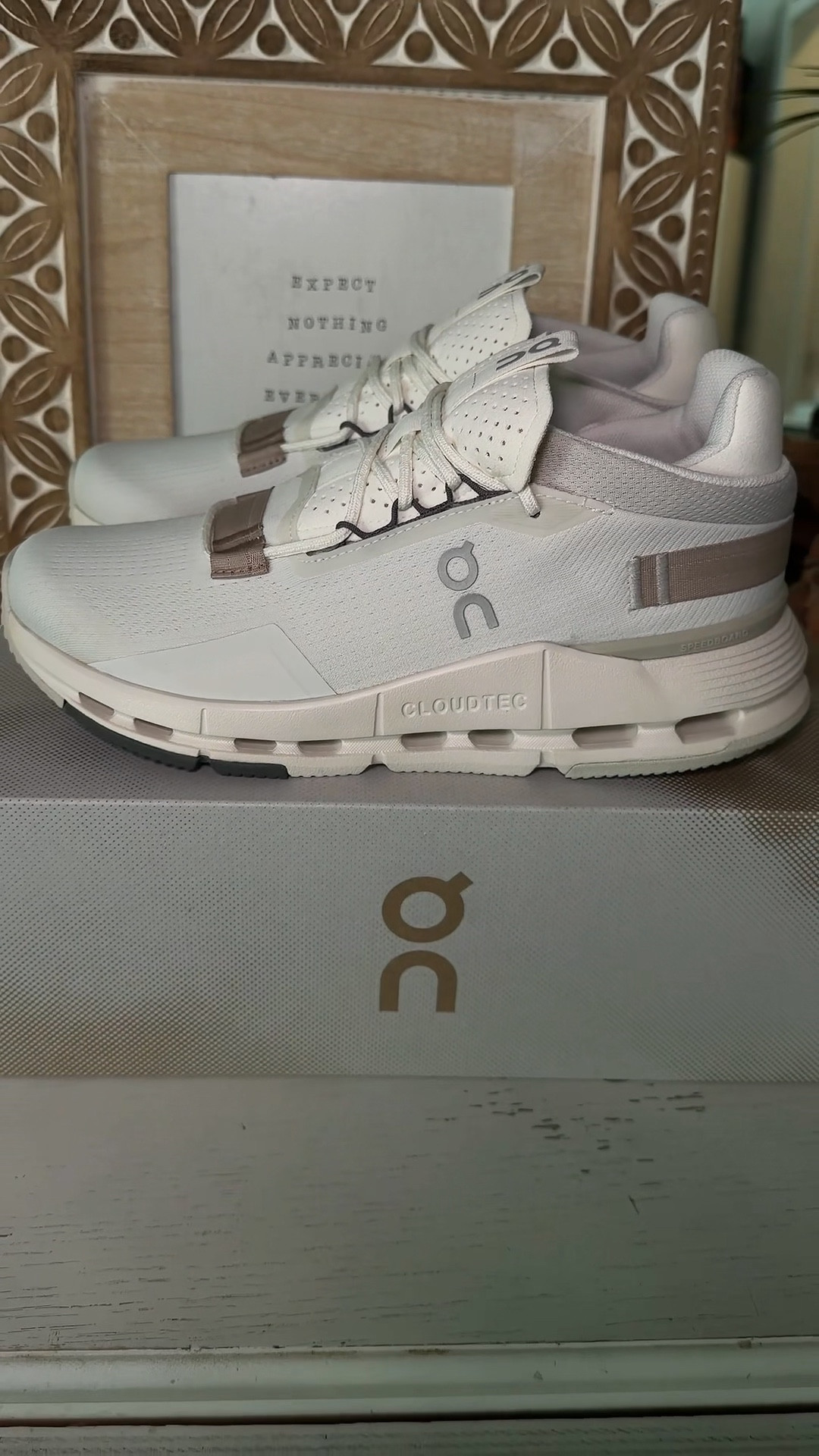 Obsessed with my new On Clouds from Free People I’ve been wanting a pair and finally found a color I love! 🤎 // OC // Walking // running // active 