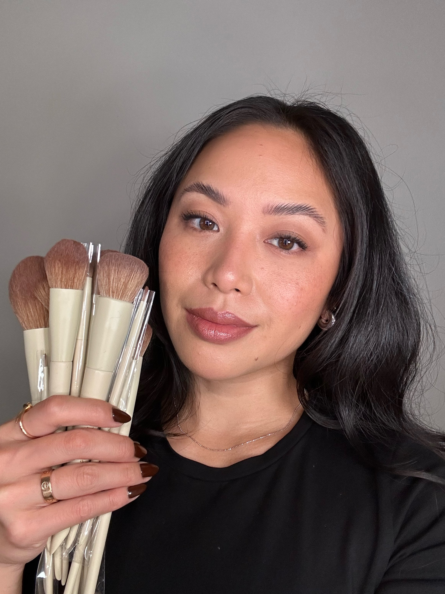 Did my entire face with this $23 makeup brush set and it did not disappoint 