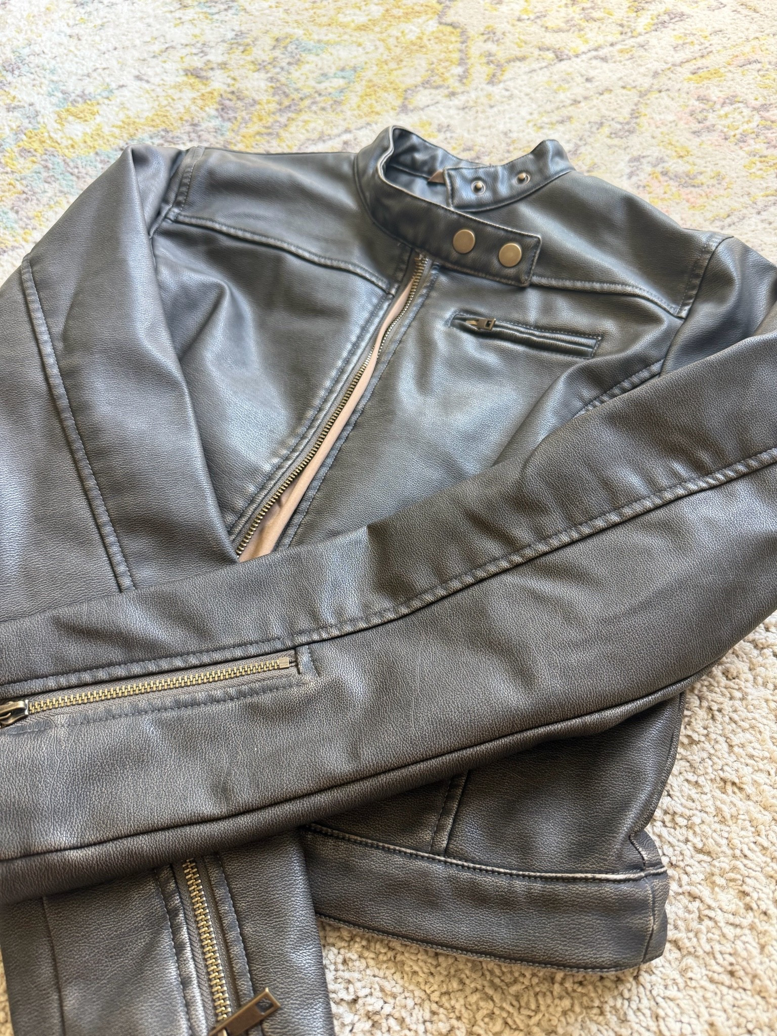 This beautiful jacket is only $40!! Love this for fall.

#LTKSeasonal #LTKootd #LTKdayinmylife