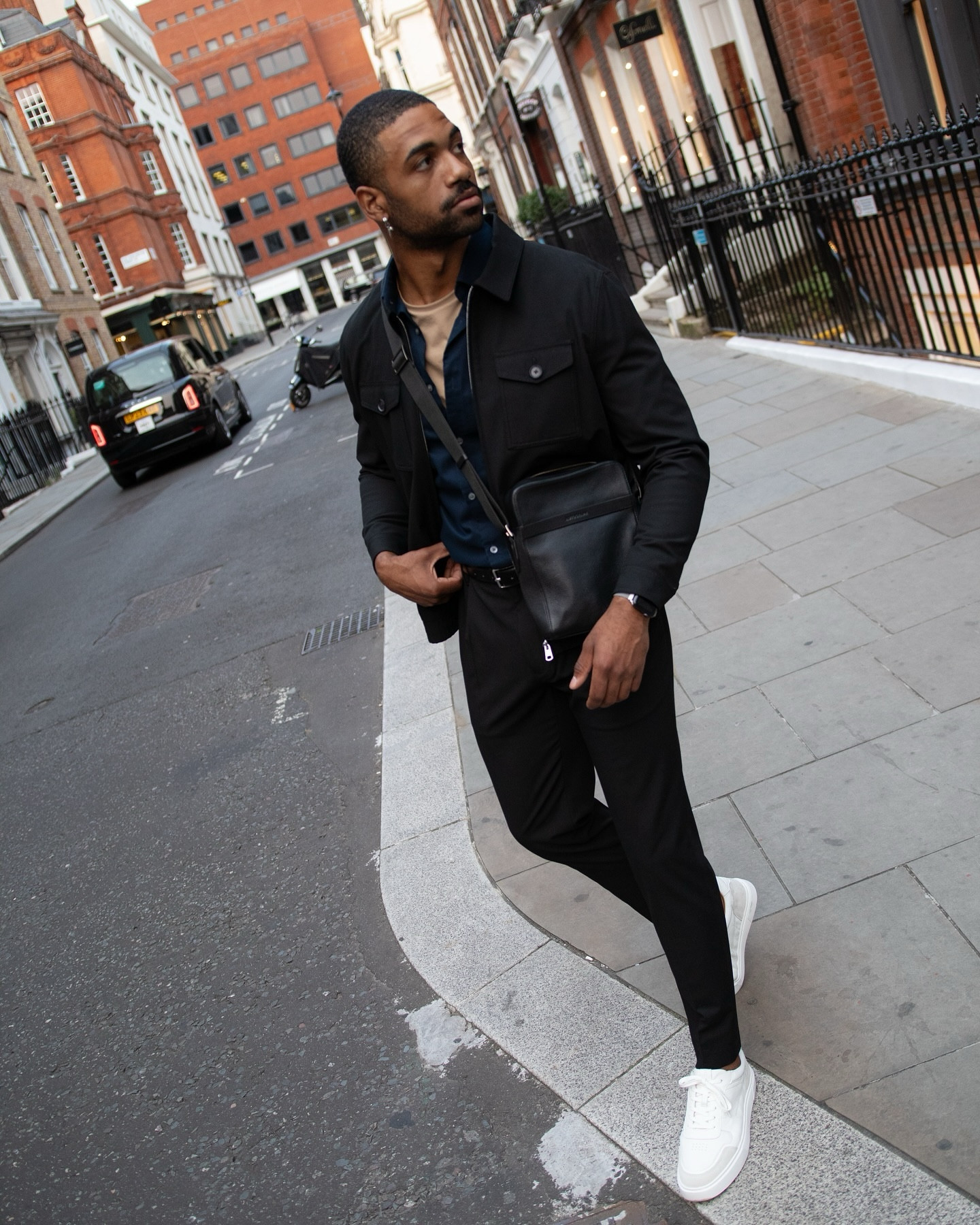 Todays OOTD @marksandspencer @marksandspencerstyle 

Let me know what you think of this look! 

Save for later 🖤 

📸 taken by @amiizmus 😍

#MyMarks #mensfashion #navyshirt #summervibes #summerfashion #marksandspencer #ootdfashion #ootd #menswear #menswithstyle #londonfashionblogger 

OOTD, outfit inspo, UK fashion, summer outfits ideas, streetstyle look, London street style, outfit of the day, summer fashion style inspiration, outfit details,M&S style