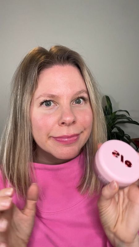 What the heck is this pink powder everyone’s using? I’ve had a lot of you reach out and asked if it’s something that you actually needed…(oh and, I just have a tinted moisturizer on in this video, no concealer for reference). 

This would be good for someone who is looking for brightening their under eyes and overall complexion (it provides a slight color correction as well). It does provide some smoothing/blurring effects as well. It’s not an essential need, but could be worth trying if you’re out of your regular powder and looking for brightening. 

My current favorite is from @onesize! Hope that helps, and please let me know if you have any additional questions. Follow for more easy and every day makeup!

#pinkpower #darkundereyes #makeuptipsforbeginners #undereyepowder

#LTKbeauty #LTKVideo #LTKfindsunder50
