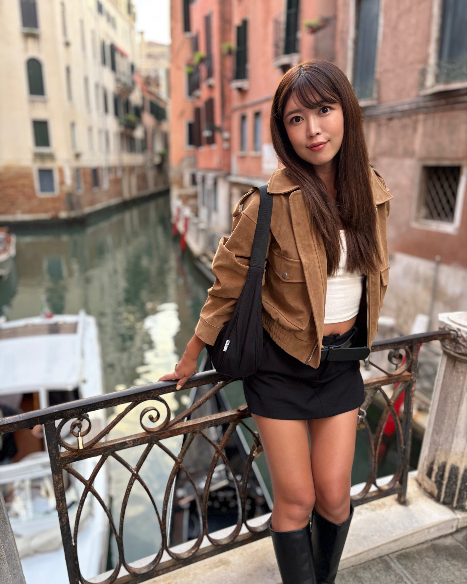 I’m wearing  Jacket M size . 
