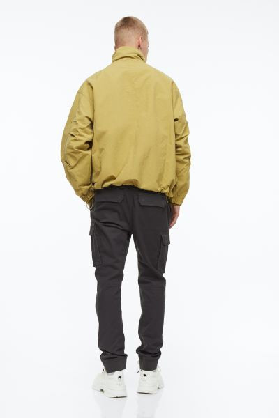 Skinny Fit Cargo joggers - Khaki green - Men | H&M GB | H&M (UK, MY, IN, SG, PH, TW, HK)