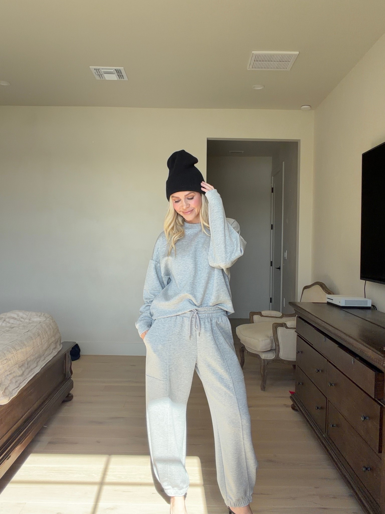 Comfort first, always. These are the pieces I actually reach for day after day.💗

#LTKootd #LTKBeauty #LTKmomlife