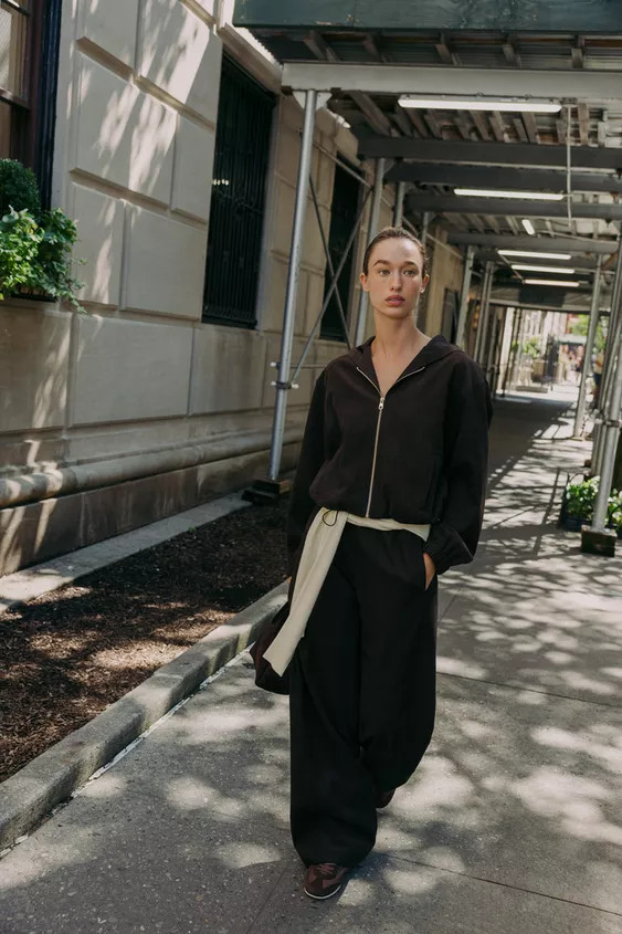 WIDE-LEG TROUSERS WITH ELASTIC WAISTBAND | Zara UK