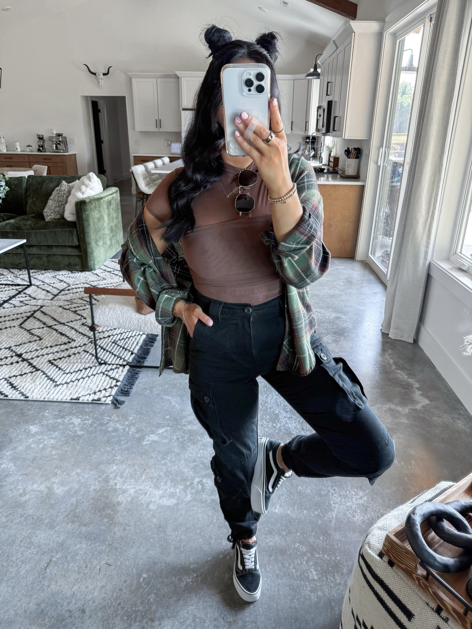 Casual Fall Outfit 🖤

Bodysuit - small (coffee color)
Flannel - medium (I sized up one for a super oversized fit - 7157 Army Green Color)
Cargo Pants - 28