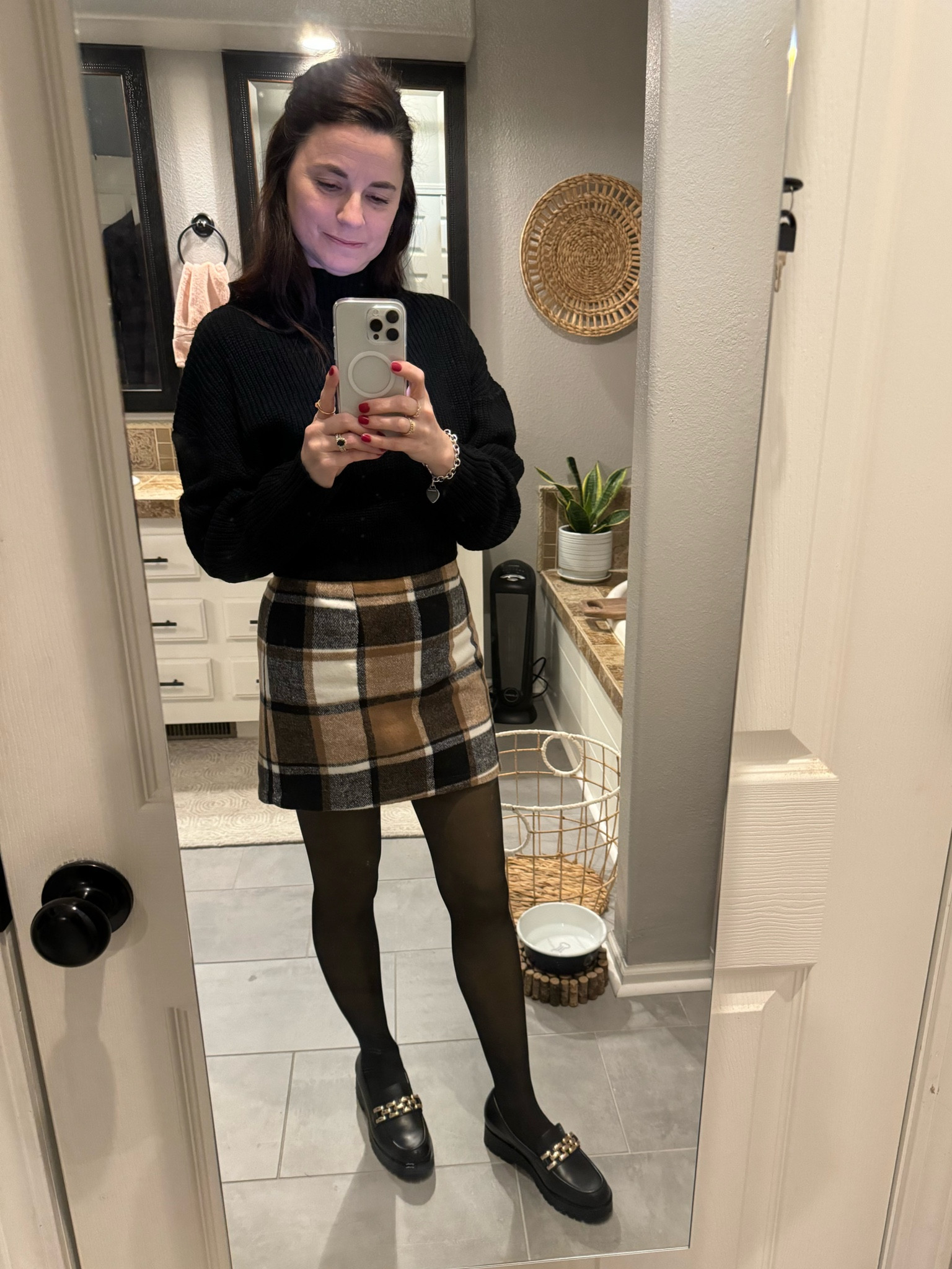 These are the viral fleece leggings and I am so there for them!!!  Really warm and comfy!

#LTKshoecrush #LTKstyletip #LTKfindsunder50