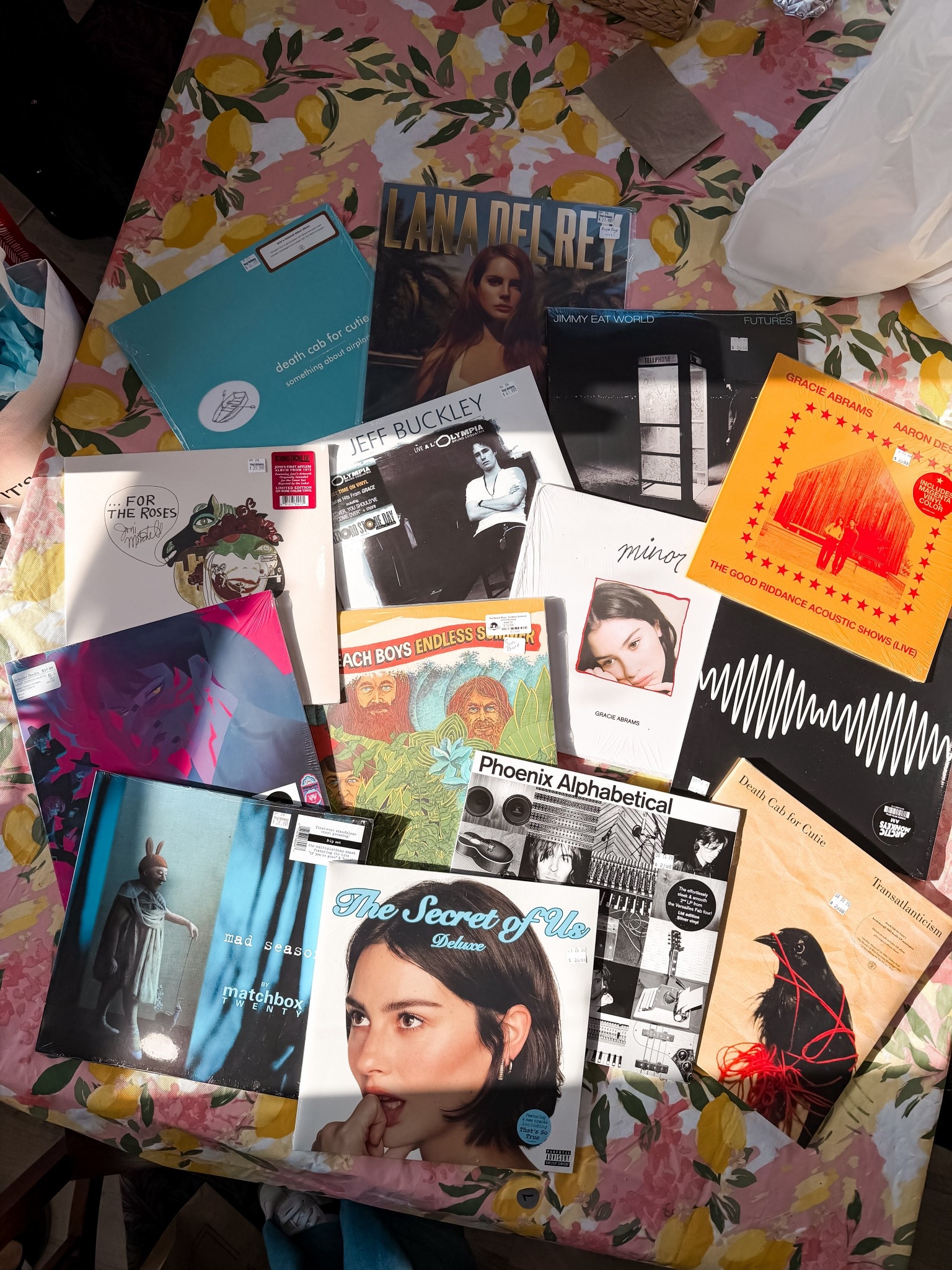Vinyl record collection for music lovers
Girlie records 
Gracie Abrams music 