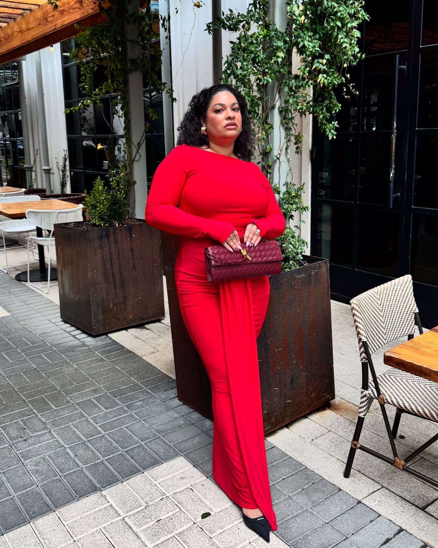 Happy Valentine’s Day beautiful babes! 💐🌸🥀🌹

Outfit details: 
Dress: @fashionnova 
Shoes: @prada 
Earrings: @heavenmayhem_ 
Bag: @amazon

#LTKBeauty #LTKStyleTip #LTKU