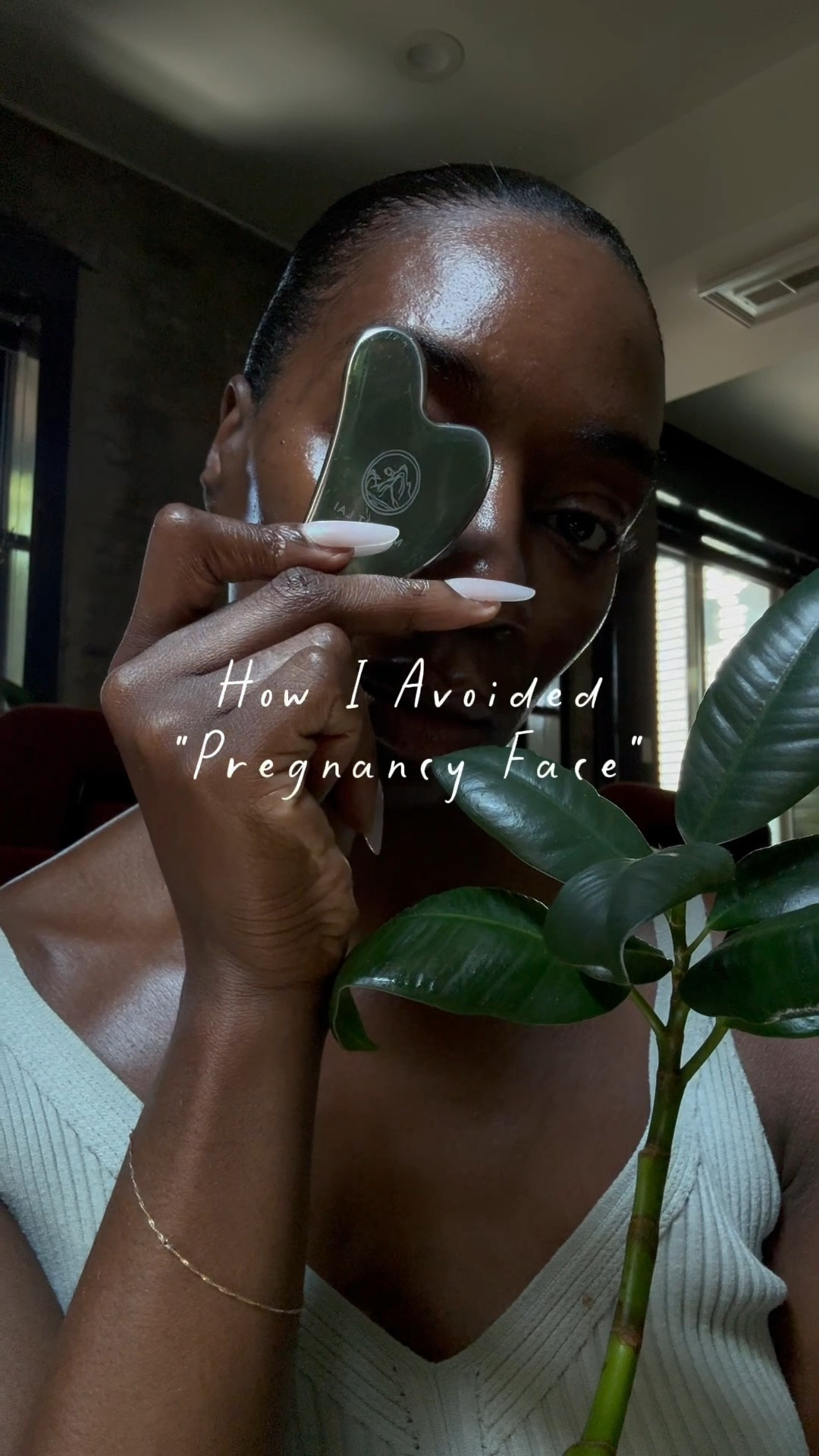 POV: You’re 8 months pregnant.
✨I’m aware some of this is genetics and I’m grateful for that, but Gua Sha has worked to reduce facial swelling for me before and during pregnancy, so that’s my man and I’m gonna stick beside him. 🙂‍↕️
.
.
.
#pregnancyskincare #guasha #pregnancyswelling #pregnancysymptoms #facialswelling #31weekspregnant #pregnantover30 #rainbowbaby🌈 #8monthspregnant

#LTKBeauty #LTKBump
