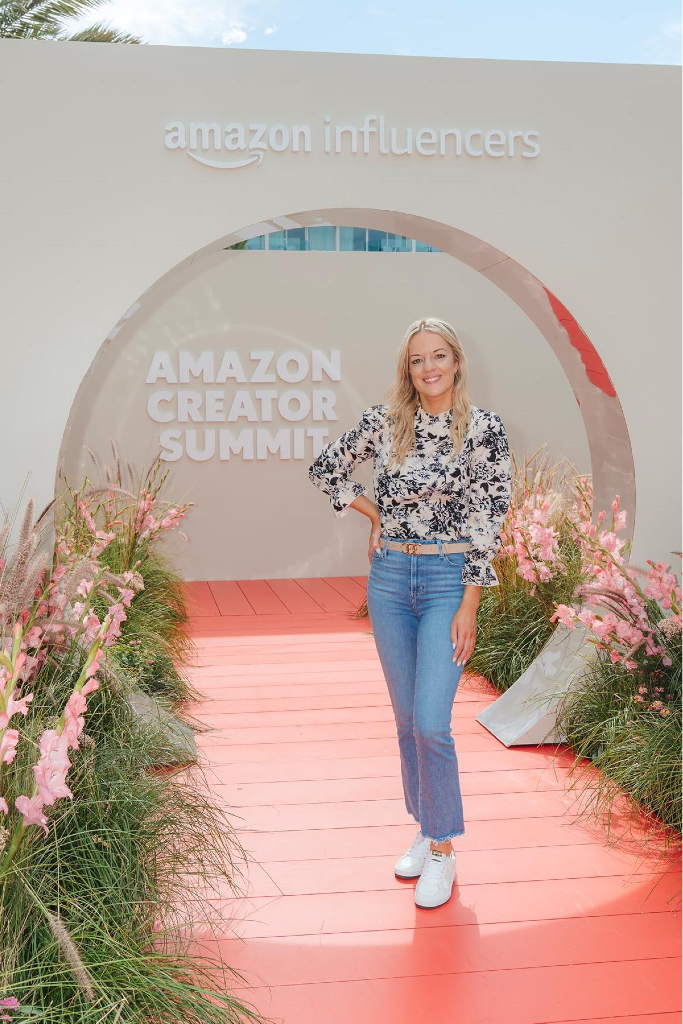 Check out this cute and comfy outfit on Amazon!
casual look, amazon fashion, outfit idea, casual outfit, transitonal style, everyday fashion, outfit inspo, fashion inspo, cute handbag, affordable style, fall fashion

#LTKStyleTip #LTKU #LTKSeasonal