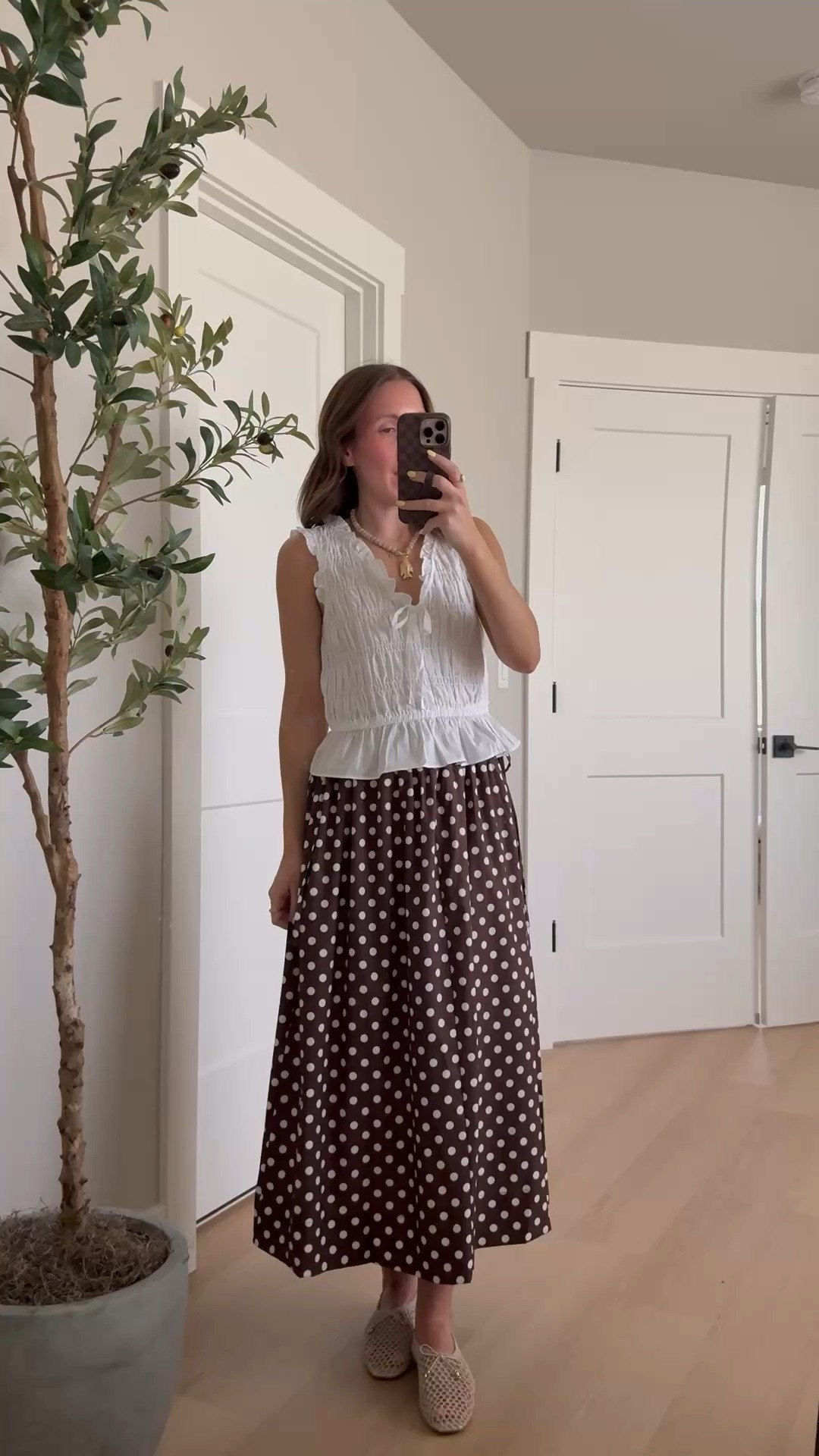 Teacher outfit idea 🍎 this polka dot skirt is so versatile and an Amazon find! Paired with the sweetest white top. Wearing size small in both

Amazon finds, teacher style, teacher outfit idea, classroom style, amazon fashion

#LTKootd