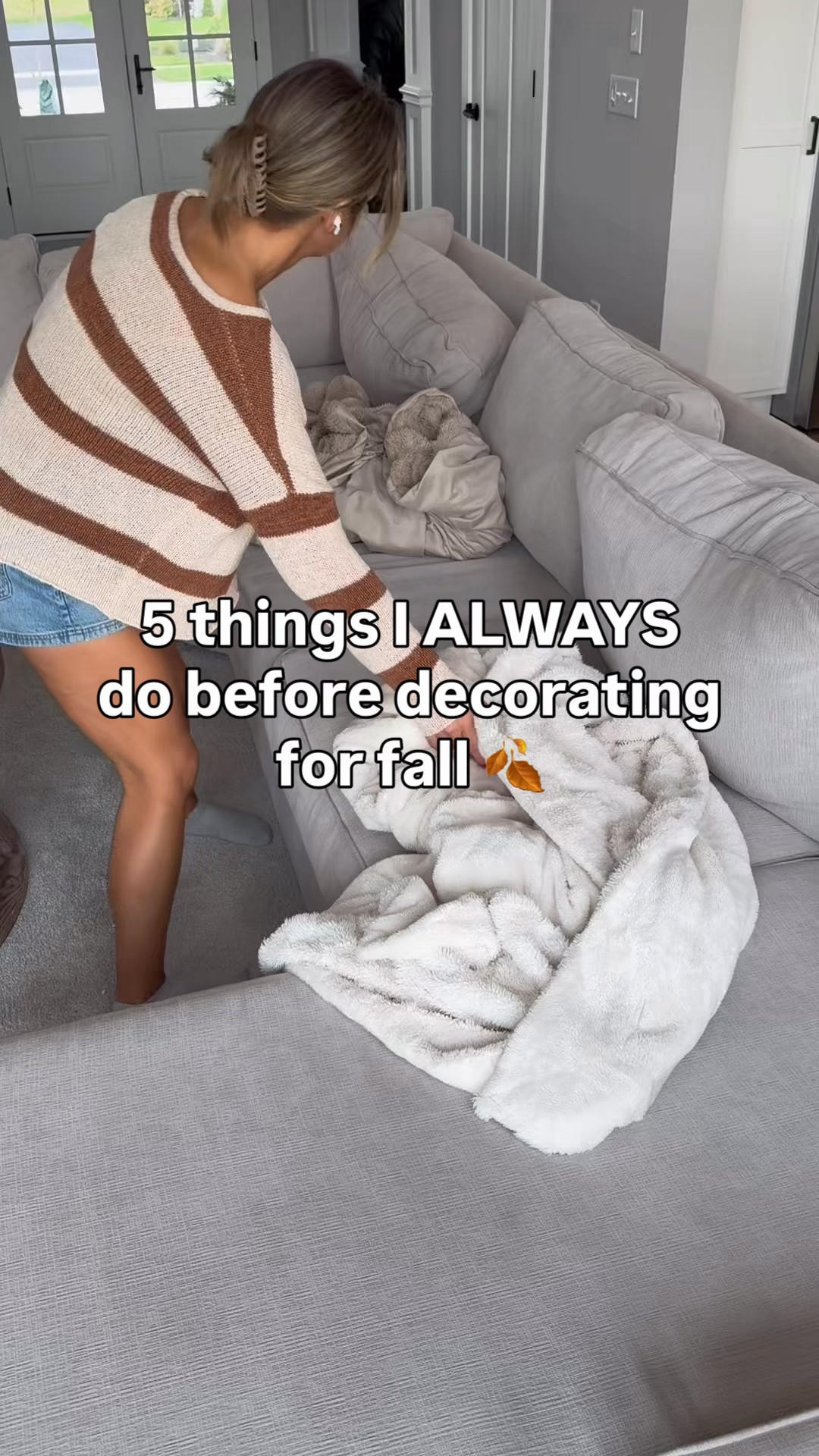 5 things I ALWAYS do before decorating for fall 🍂

Before the pumpkins, cozy pillows, and fall decor come out, I like to give the house a little seasonal reset first:

🍂 Refresh the couch with baking soda
🍂 Make a fall simmer pot
🍂 Wash all of my Ruggable rugs
🍂 Deep clean the floors — Mr. Clean Harvest Spice is perfect for this time of year
🍂 Wash all the throw blankets

There’s just something about having everything clean, fresh, and smelling like fall before I start decorating. 🤎

And the easiest fall simmer pot:

• 1 apple, sliced
• 1 orange, sliced
• 2–3 cinnamon sticks
• 1 tsp whole cloves
• 1 tsp vanilla
• Water to cover

Add everything to a pot, bring it to a gentle simmer, then turn the heat down low. Add more water as needed and let your house smell AMAZING. 🍎🍊

Save this for your fall reset. 🍂

#LTKmorningroutine #LTKmomlife #LTKSeasonal