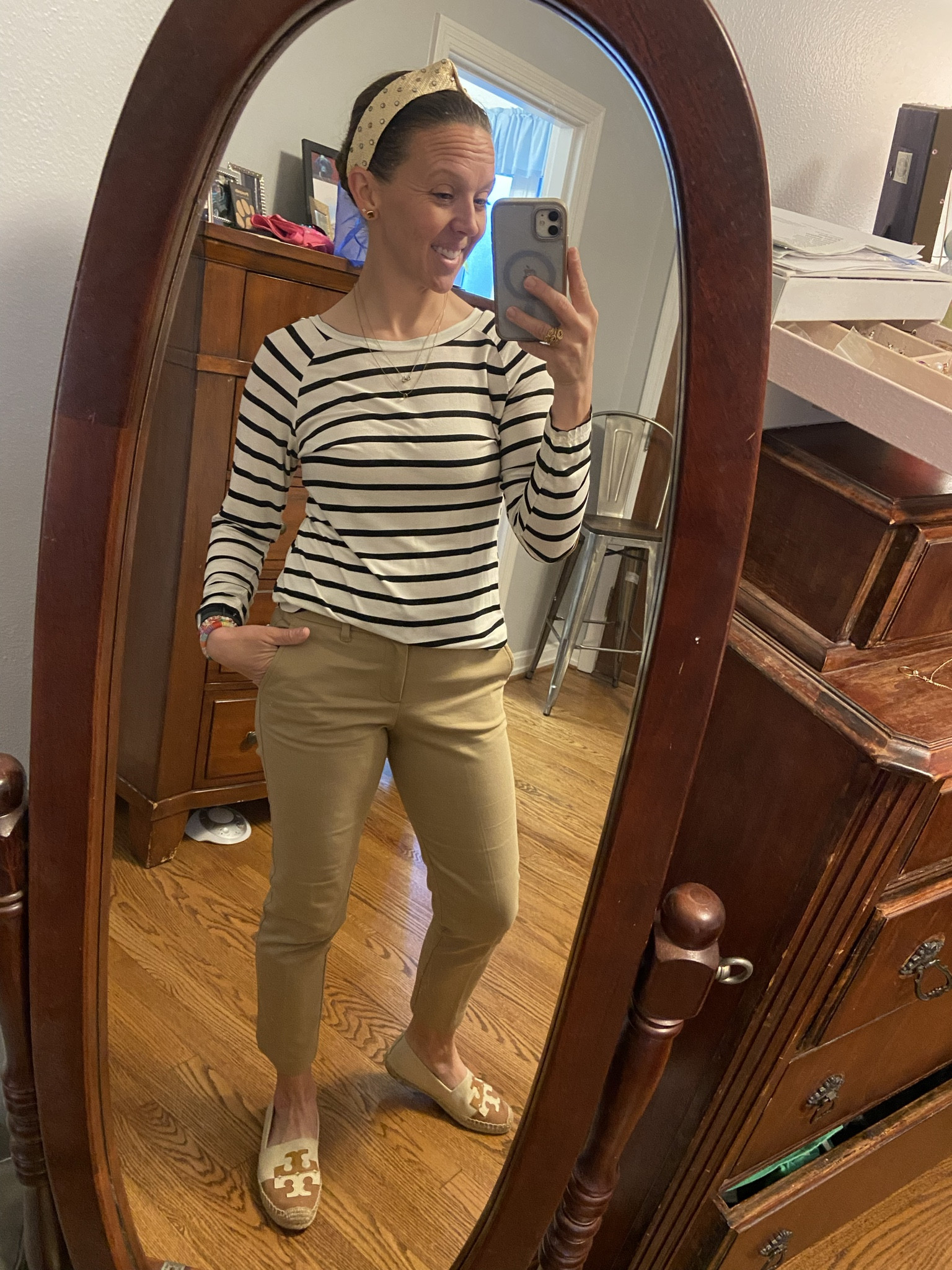 ON SALE - I have these pants in three colors, they are so comfortable; I wear them to work all the time and have dressed them up with fancier shoes and a dressier top for the holidays. 


#closetstaple #salefinds #workpants #gap #gapfactory #teacheroutfit #LTKootd 
#headband #raffiaheadband #amazon  




#LTKU #LTKSaleAlert #LTKOver40