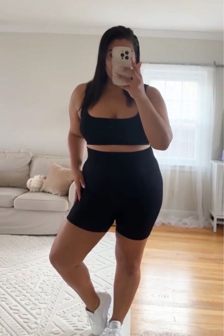 The best 2 piece set on amazon. This workout set has light compression and makes you look snatched. 
2 piece set- size large 

#LTKFitness #LTKunder50 #LTKcurves