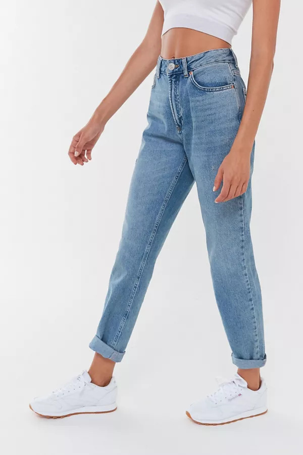 BDG High-Waisted Mom Jean – Light Wash | Urban Outfitters (US and RoW)