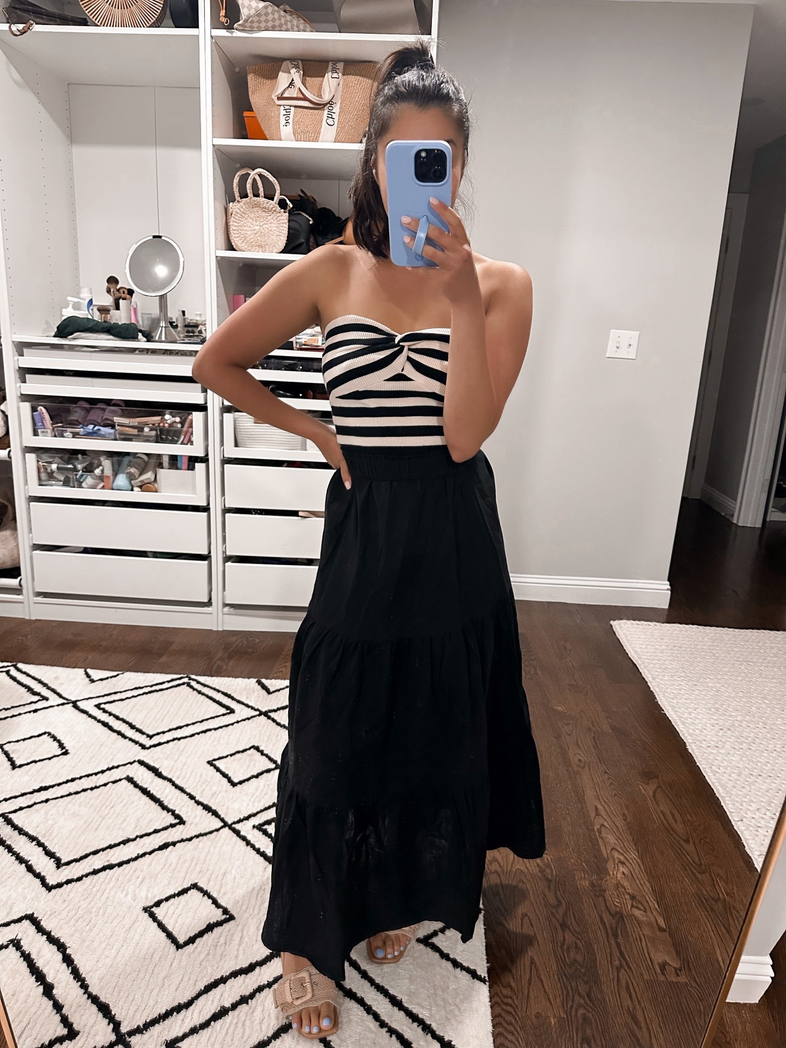 This looks like a dress but it’s actually a top and skirt! Loved how these paired together for a vacation dinner look 🖤


Vacation outfit, Bermuda, dinner look, vacation dinner outfit, vacation night outfit, night out, end of summer look, fall transition 

#LTKFindsUnder50 #LTKPetite #LTKStyleTip