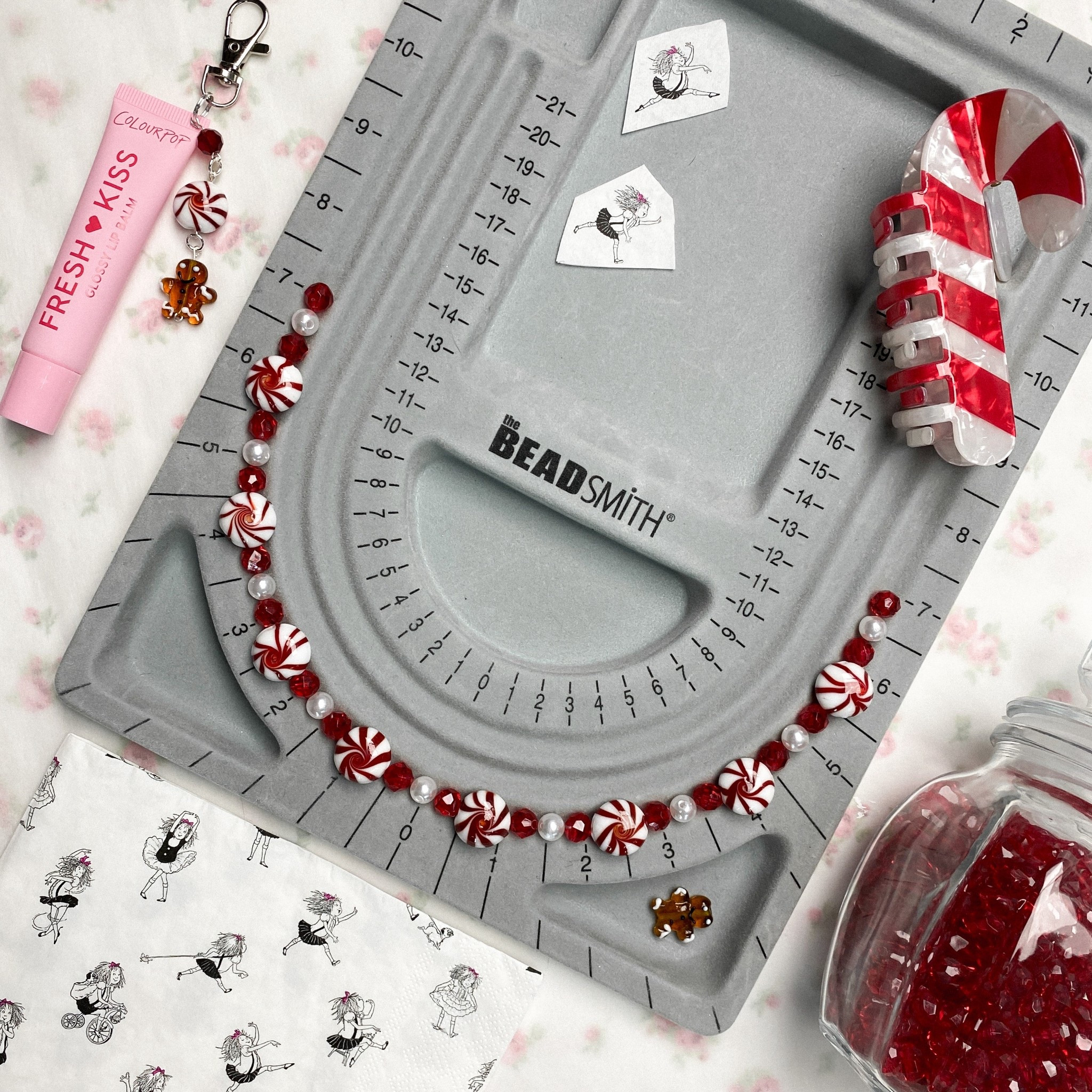 last minute Christmas crafts ♥️🤍♥️



#LTKgrwm #LTKSeasonal #LTKHoliday