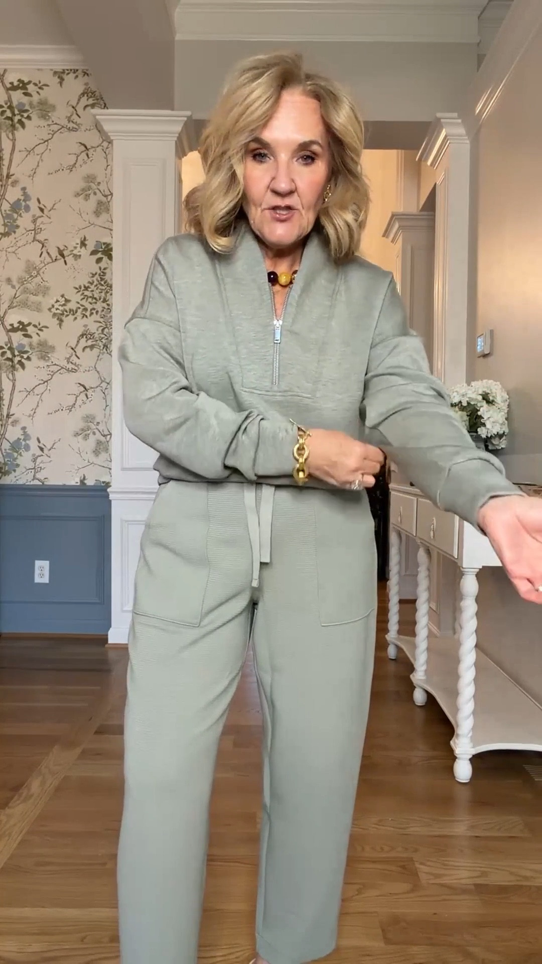  Spanx LTK sale 20% off sitewide 3/12-3/15
Use code LTKSPANX

I wear a medium petite in bottoms and a medium in tops unless noted below

 

#LTKOver40 #LTKTravel #LTKSpringSale