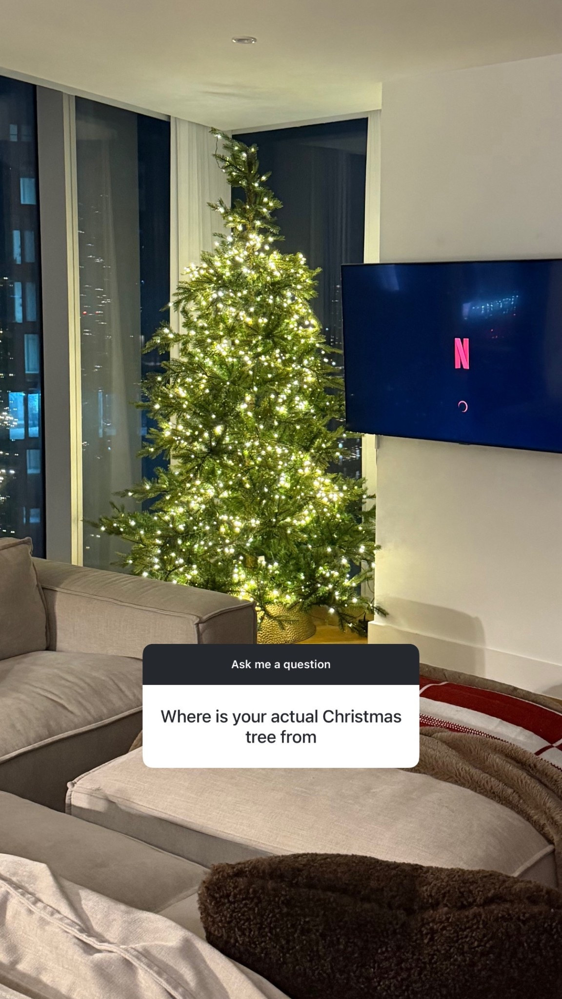 White company Christmas tree! 

#LTKhome #LTKfestive #LTKwinter