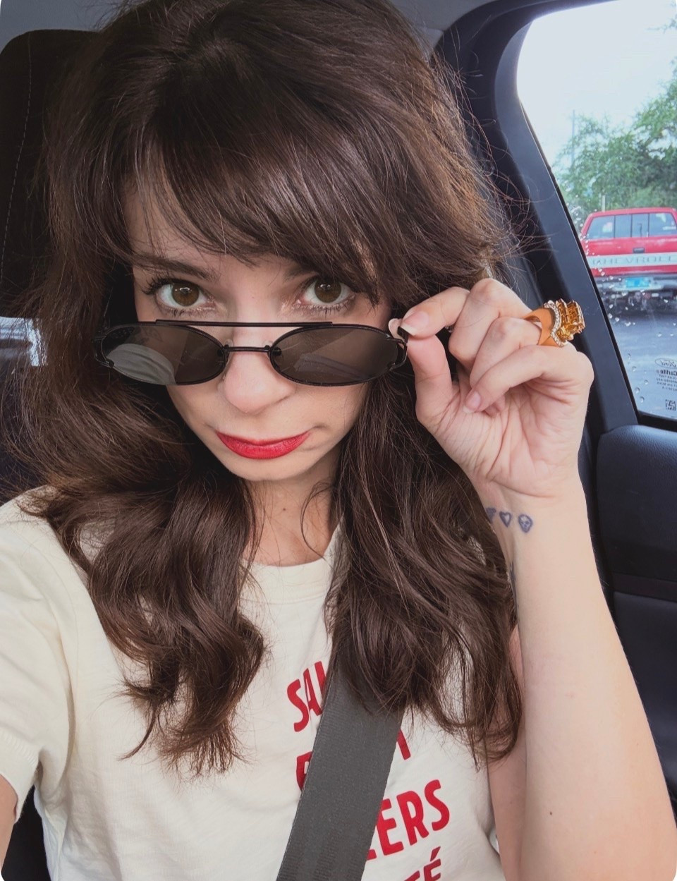 Am I a small sunnies girlie now? 🤔