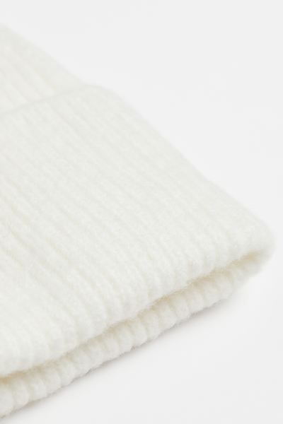 Rib-knit hat | H&M (UK, MY, IN, SG, PH, TW, HK)