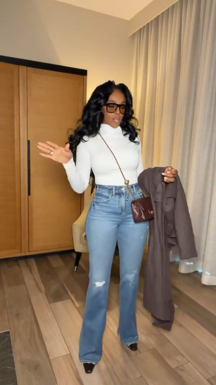 Scroll to shop! ✨ Everything from this look is linked below. 👇🏽    Wearing: Size Small | 5’4” | 140 lbs  📲   Download the FREE LTK app & follow me (@kirasfashionfinds) to shop all my daily finds.  #LTKootd #LTKPetite #LTKU