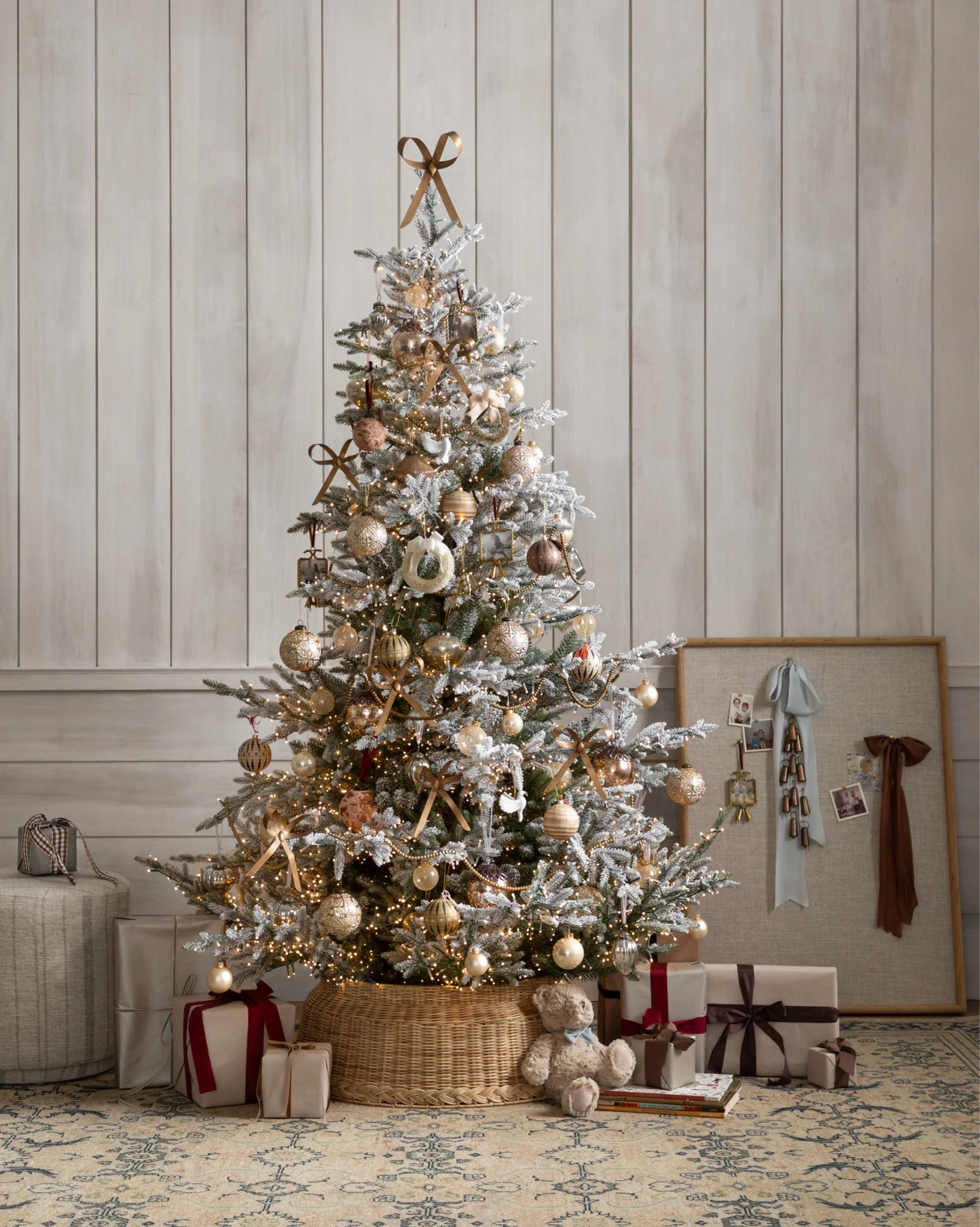 Beautiful Mcgee & Co Christmas tree decor! I’m obsessed with this Christmas tree, the tree collar, and the ornaments! Christmas tree decor ideas 📸 credits: McGee & Co #Christmas 

#LTKSeasonal #LTKHoliday #LTKHome