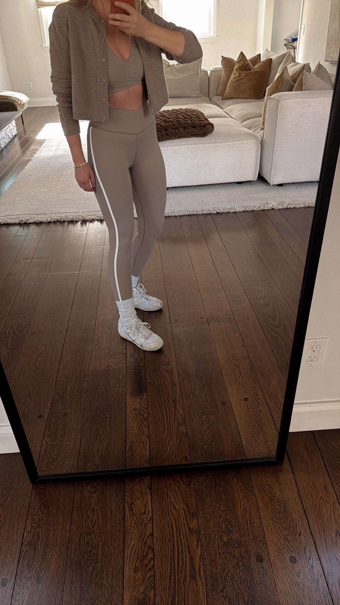 Gym to Dr appt 

Small top & bottom 
Cardigan Xs 

*Rhode pocket blush in color tan line 