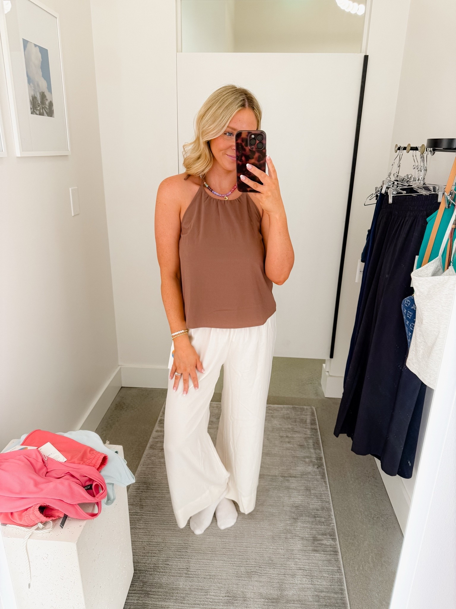 This top is so flattering! Would love to wear this on vacation!

#LTKootd