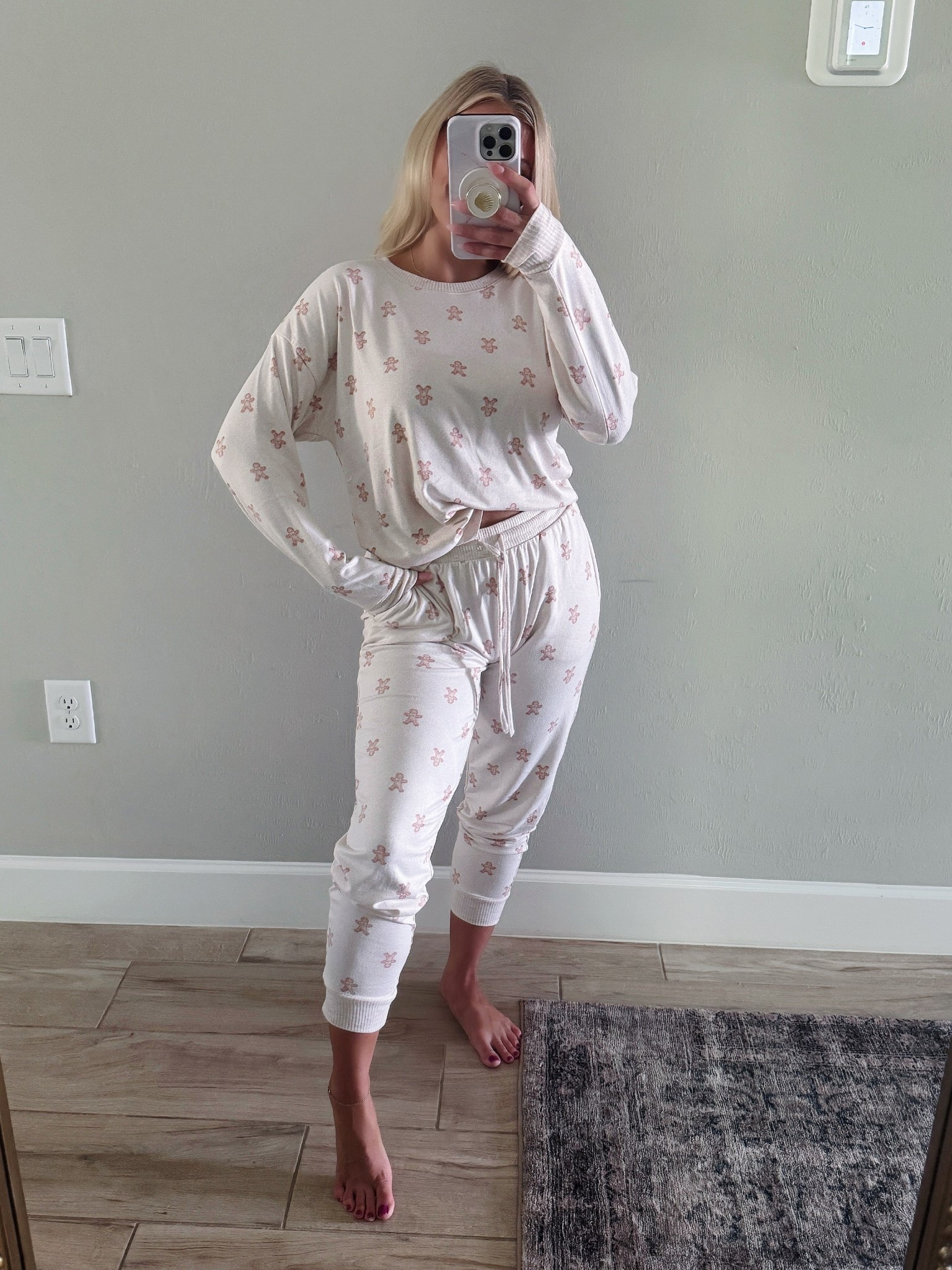 Obsessed with how cute and cozy these Walmart pajamas are! I love the cutie gingerbread print! 🤩 I did a size small :) 

Walmart 
Walmart pajamas 
Holiday pajamas 

#LTKFindsUnder50 #LTKSeasonal