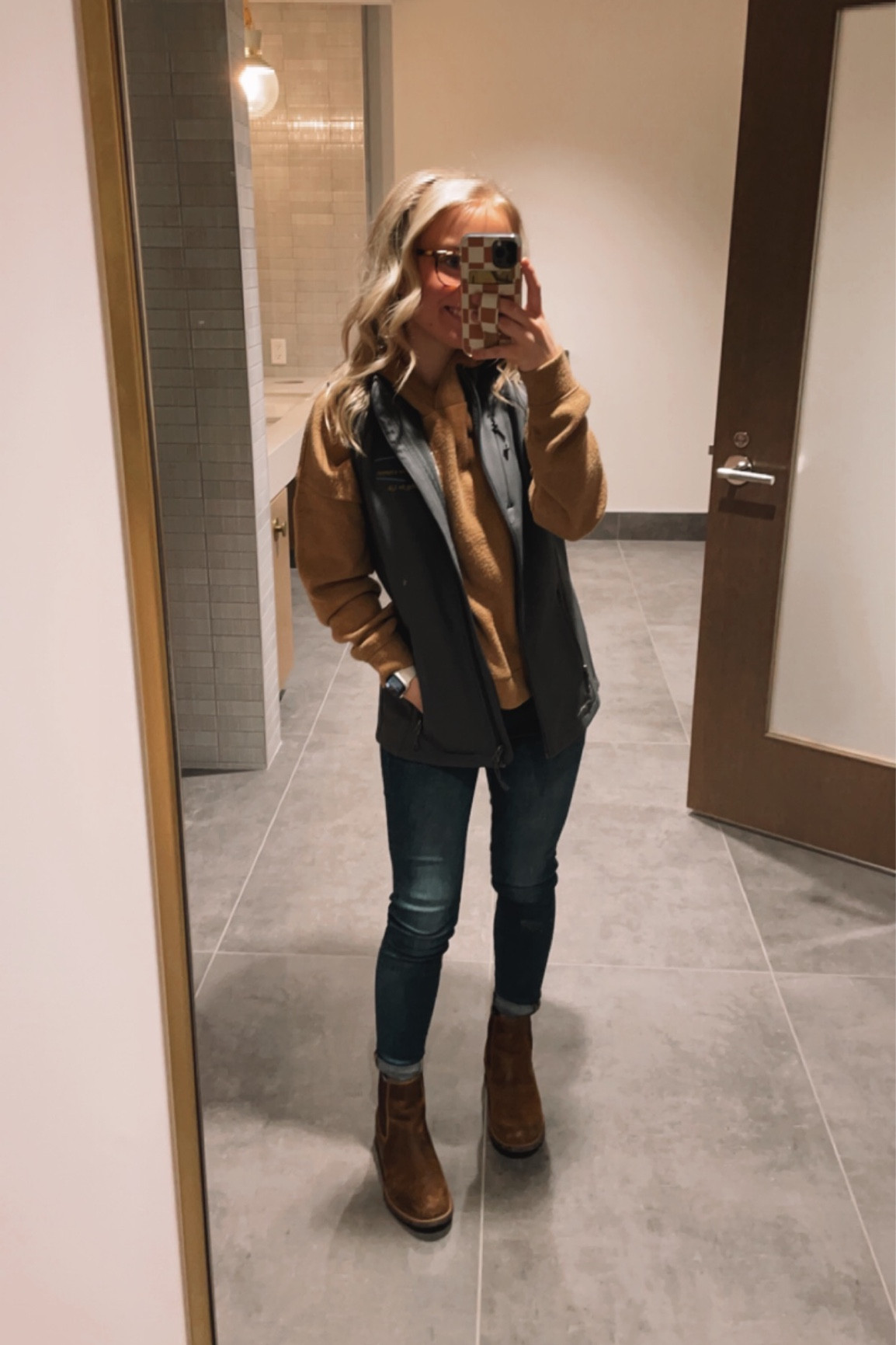 sweater is old abercrombie and my vest is a soft shell from Eddie Bauer but I can’t find it so linking similar 🤍

#LTKFind #LTKworkwear #LTKfit