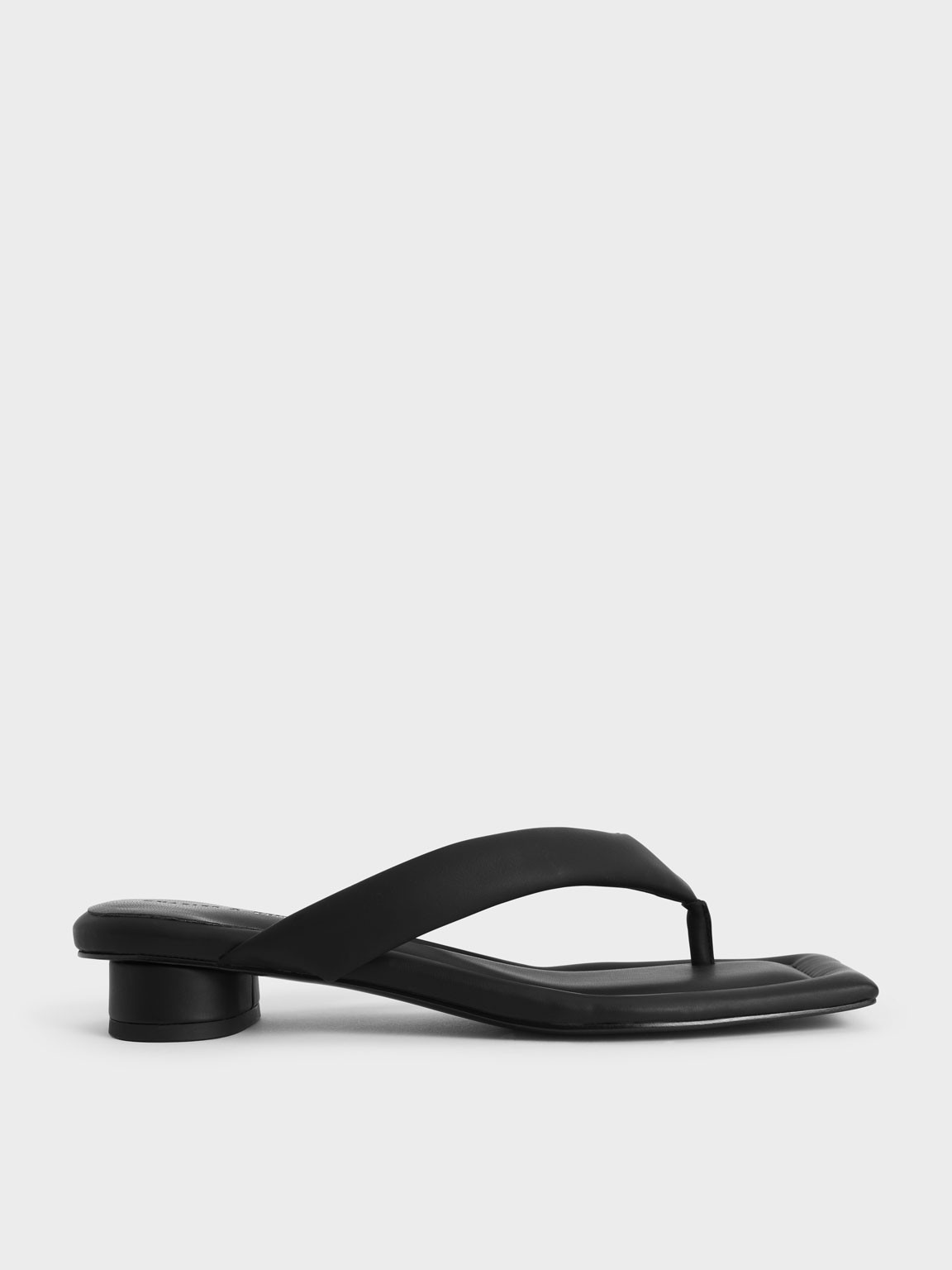 Padded Thong Sandals
- Black | CHARLES & KEITH (US)
